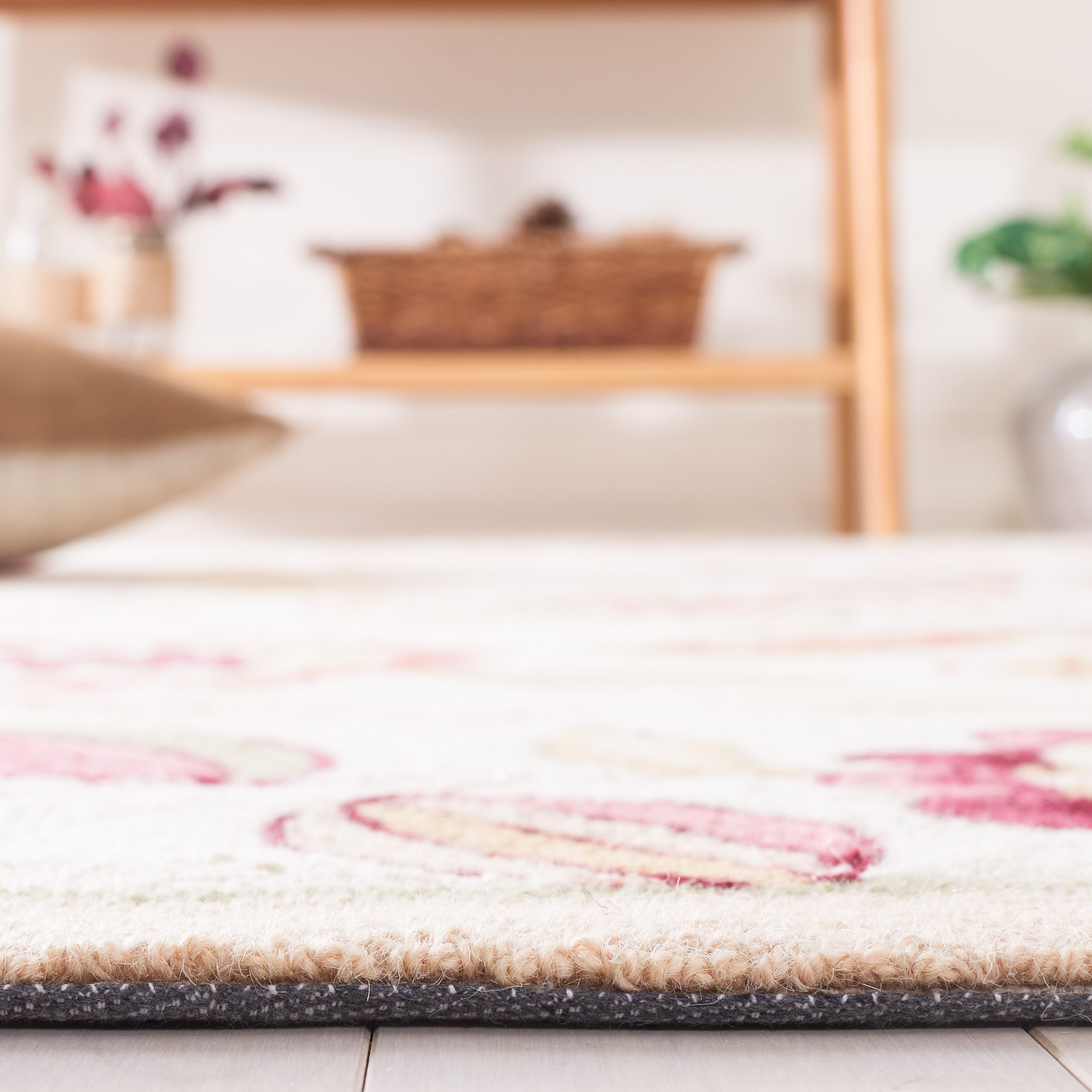 Safavieh HK179B-28 rugs - View #4