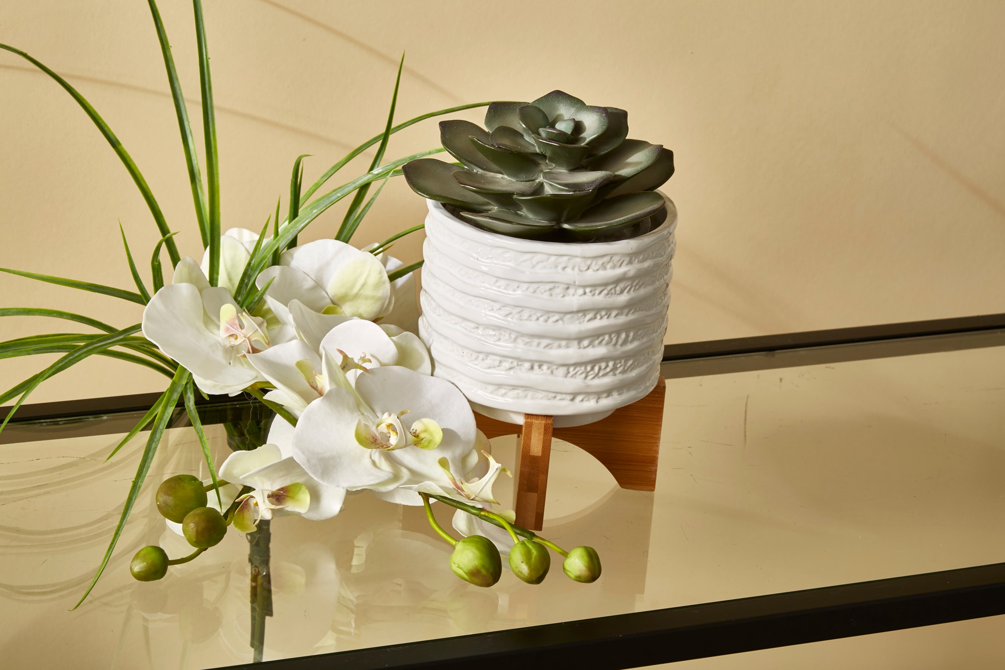 Elegant White Stripe Ceramic Planter with Wooden Stand, 6"x8"