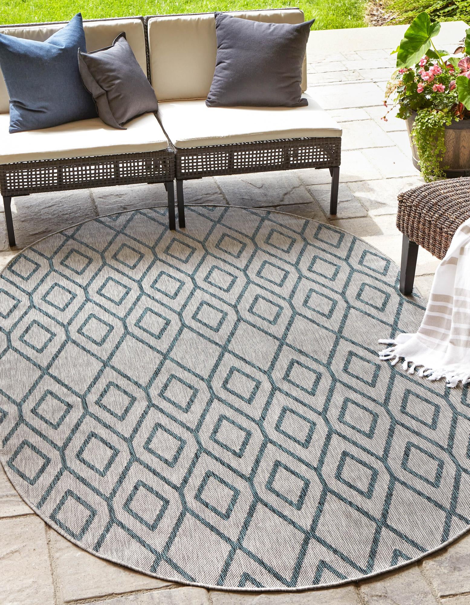 Unique Loom 3152280 Jill Zarin Outdoor 8 x 10 (ft) Loomed Polypropylene Gray Teal Oval Indoor/Outdoor Trellis Area rug