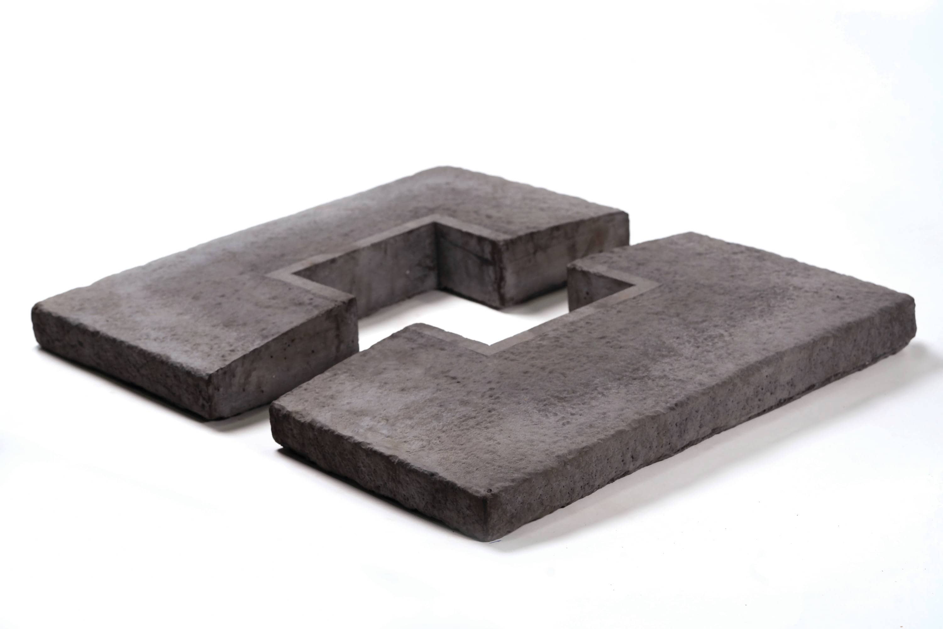 ClipStone CSS.413.012.6P 18-in x 18-in CapStone 2.25 Square feet Black Manufactured stone veneer