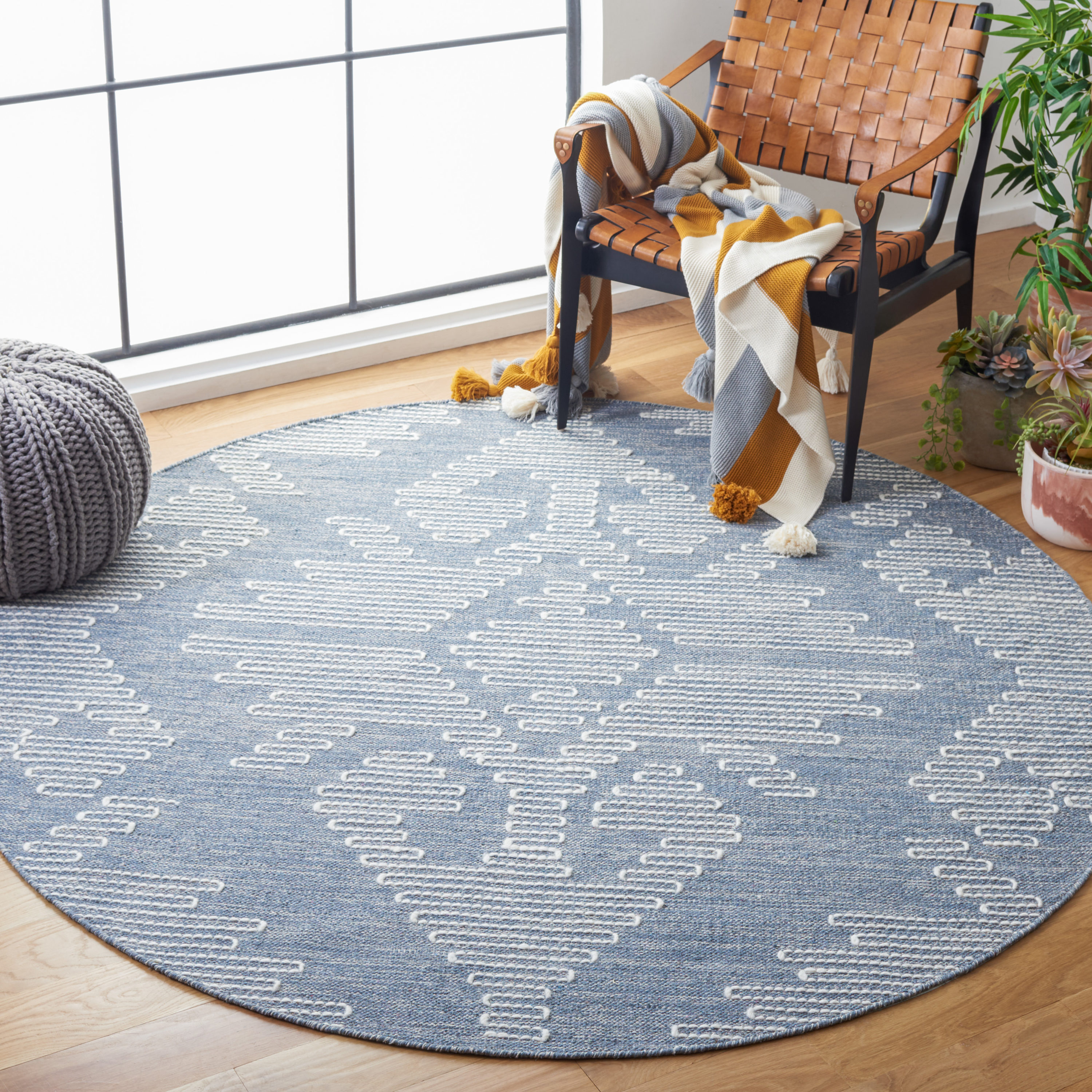 Blue and Ivory Round Handwoven Wool and Cotton Rug, 6' x 6'