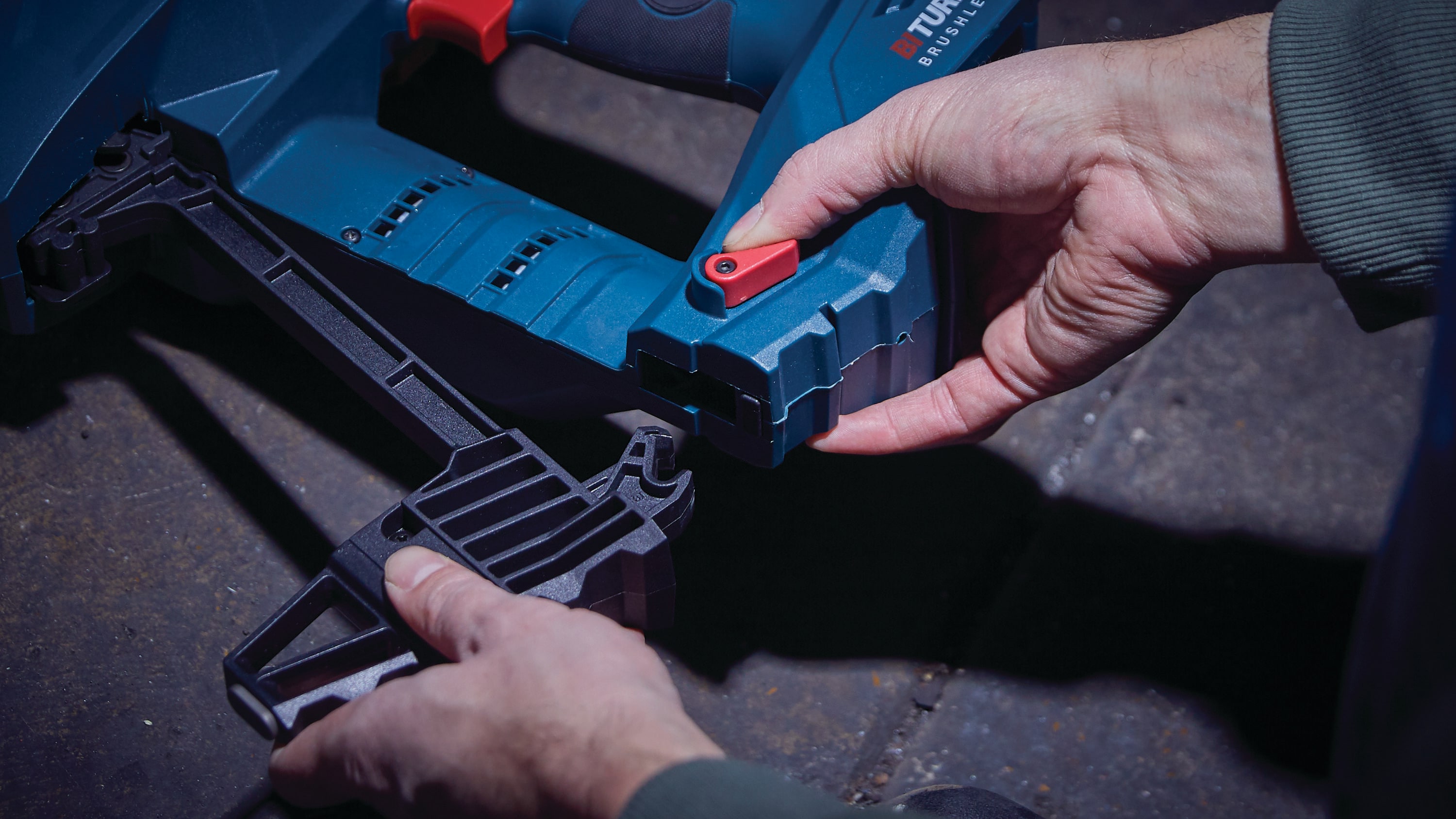 Bosch GNB18V-12N Specialty-Nailers - View #5