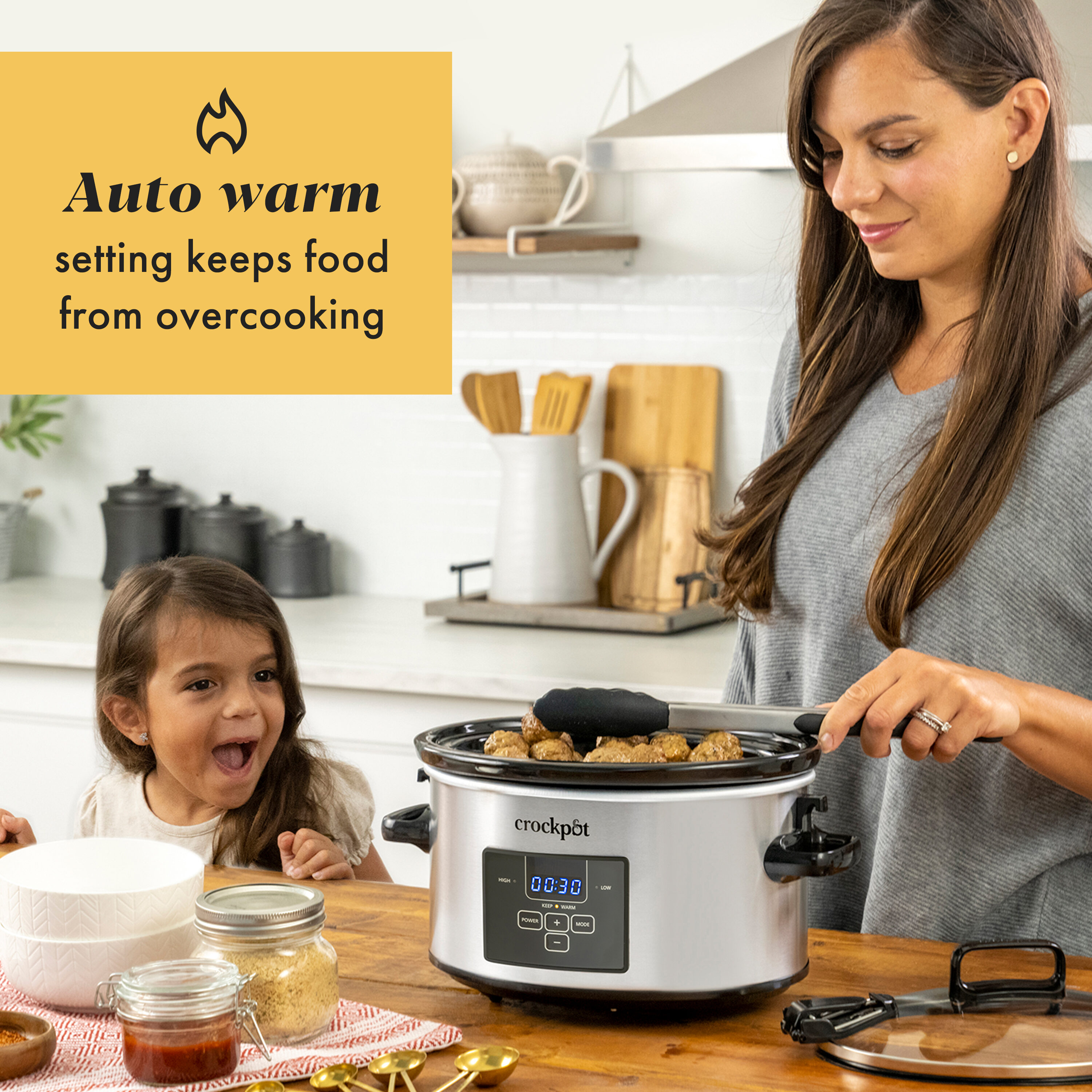 Crock-Pot Large 8 Quart Programmable Slow Cooker with Auto Warm Setting and  Cookbook, Black Stainless Steel & Large 8 Quart Oval Manual Slow Cooker