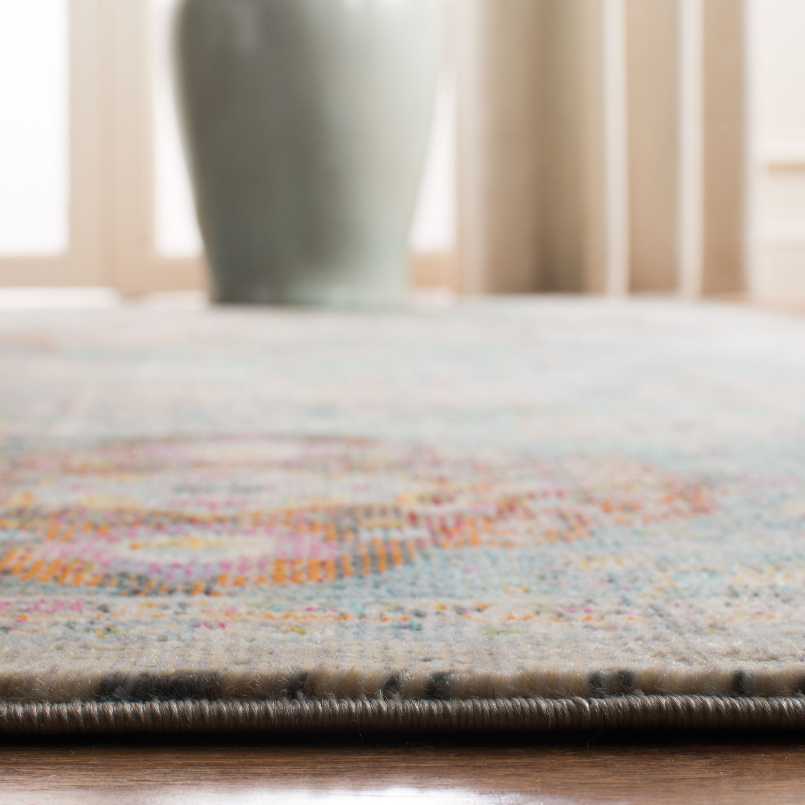 Safavieh LUX329A-7SQ rugs - View #4