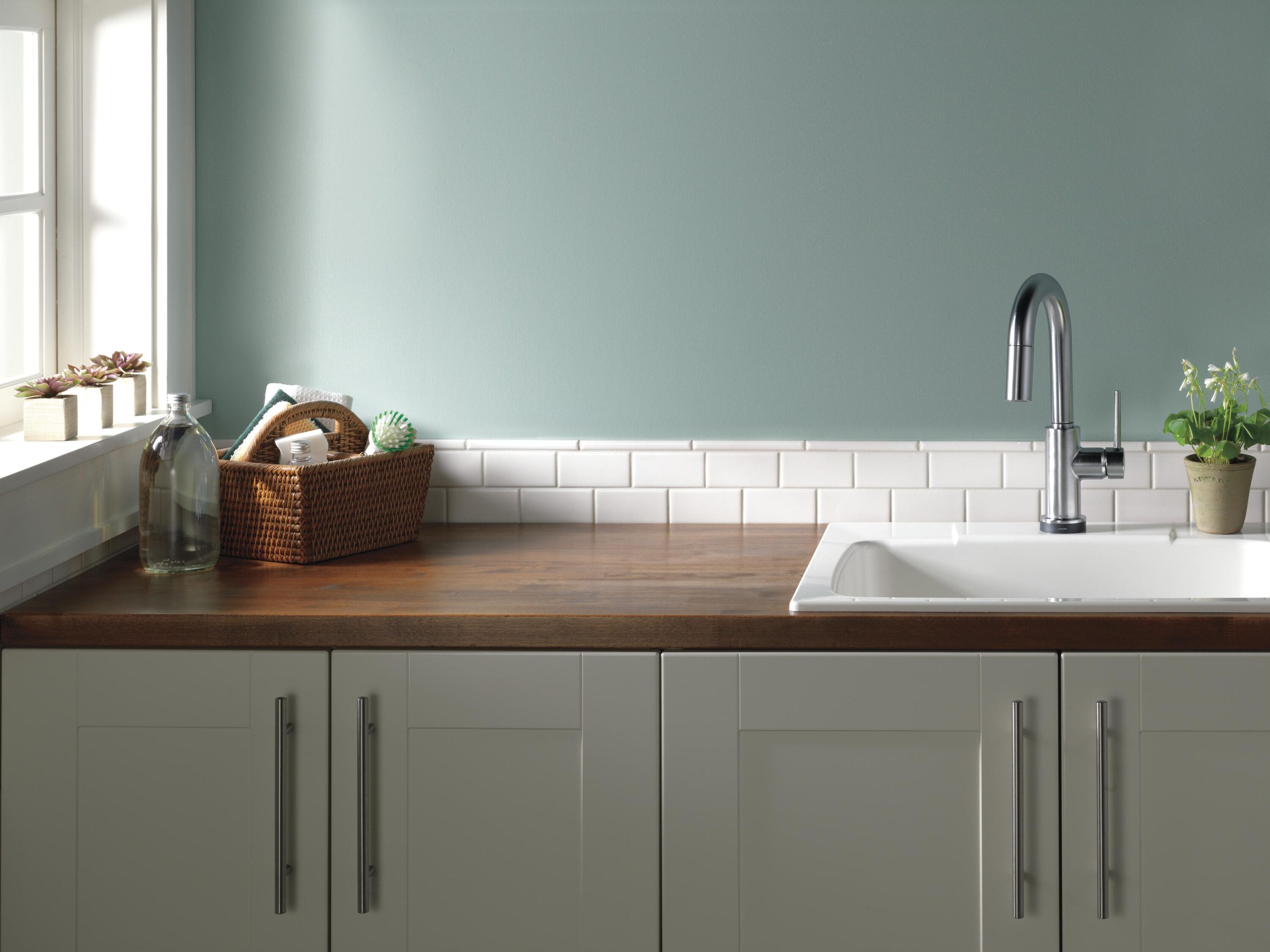 Stainless Steel Modern Pull-Down Kitchen Faucet with Touch Technology