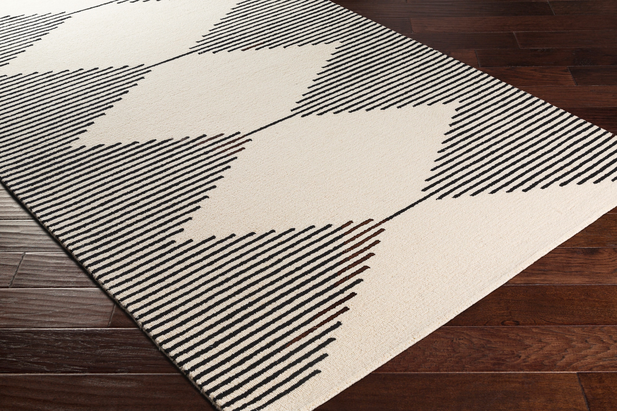 Handmade Tufted Geometric Black Wool Rug 4' x 6'
