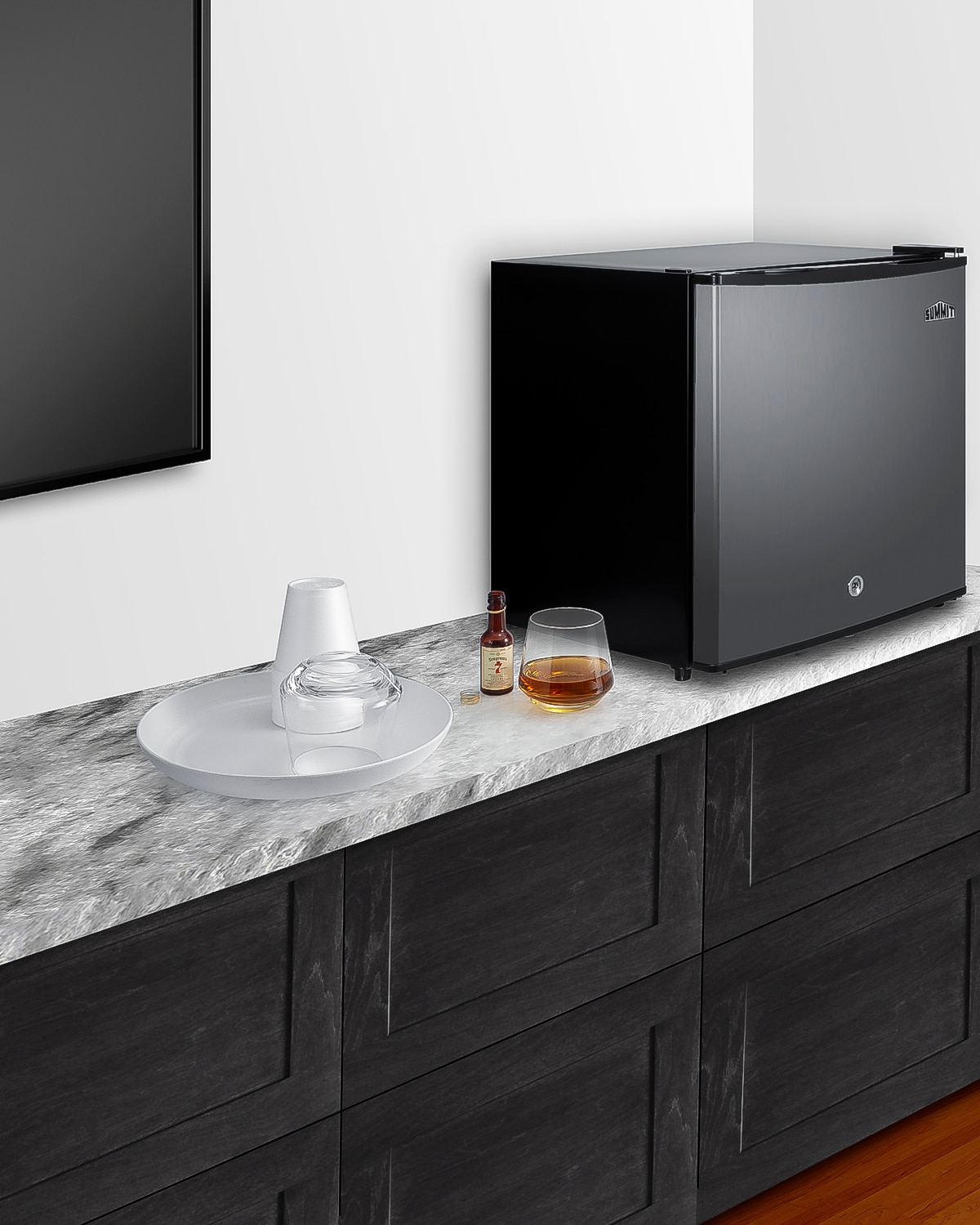 Summit Appliance MB42SS m050615 - View #5