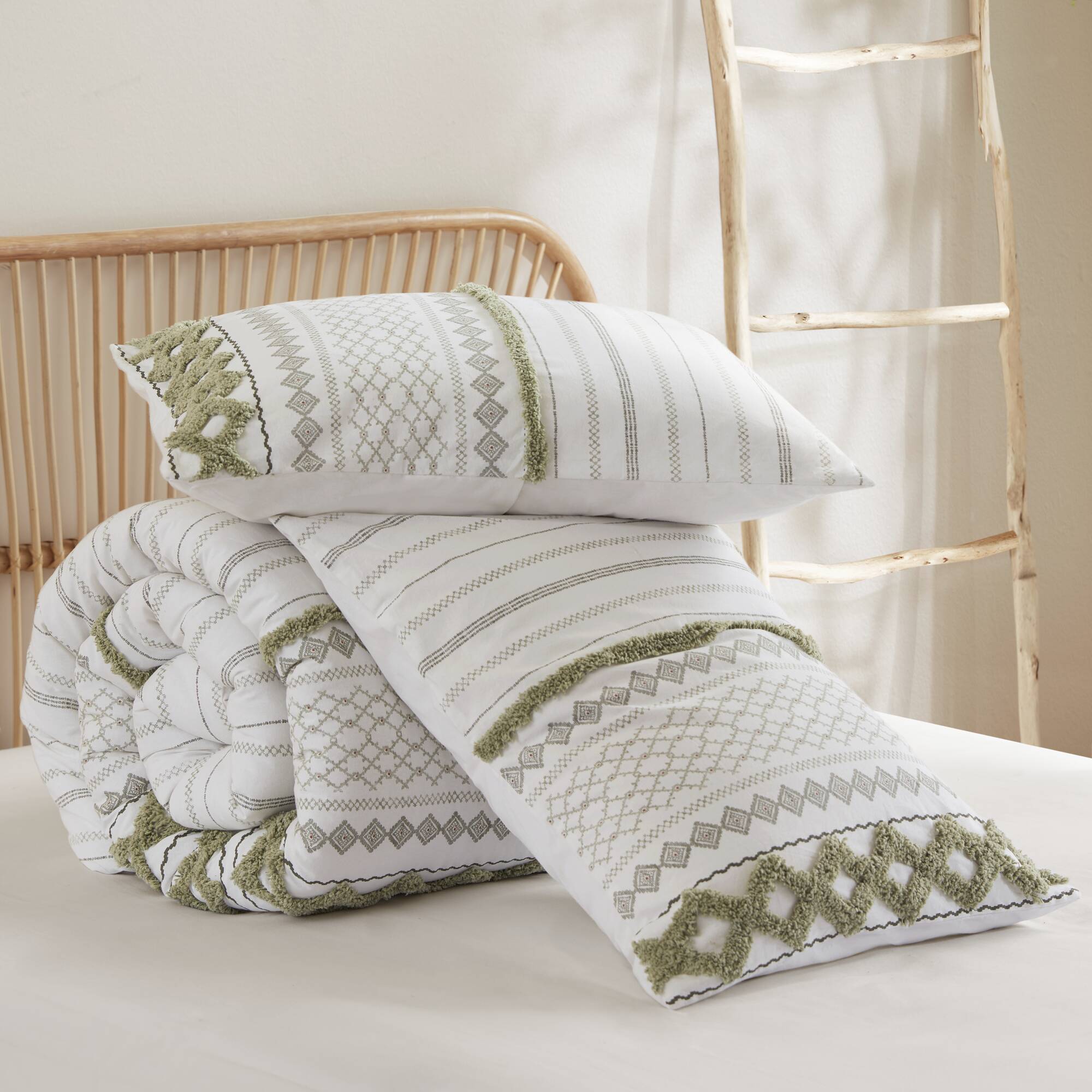 GDFStudio 351424 Comforters-And-Bedspreads - View #2