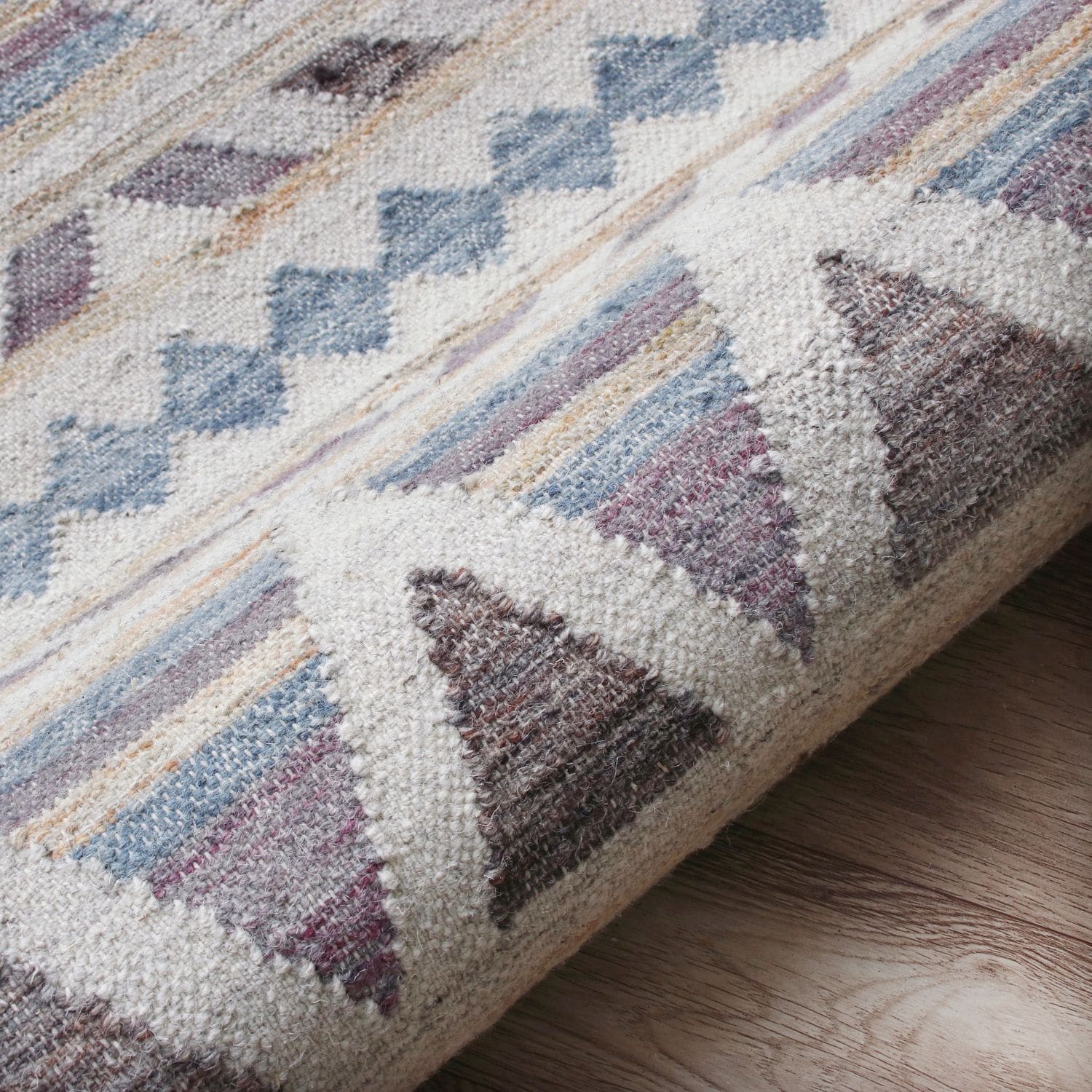 LR Home 9016A3184934J8 rugs - View #7