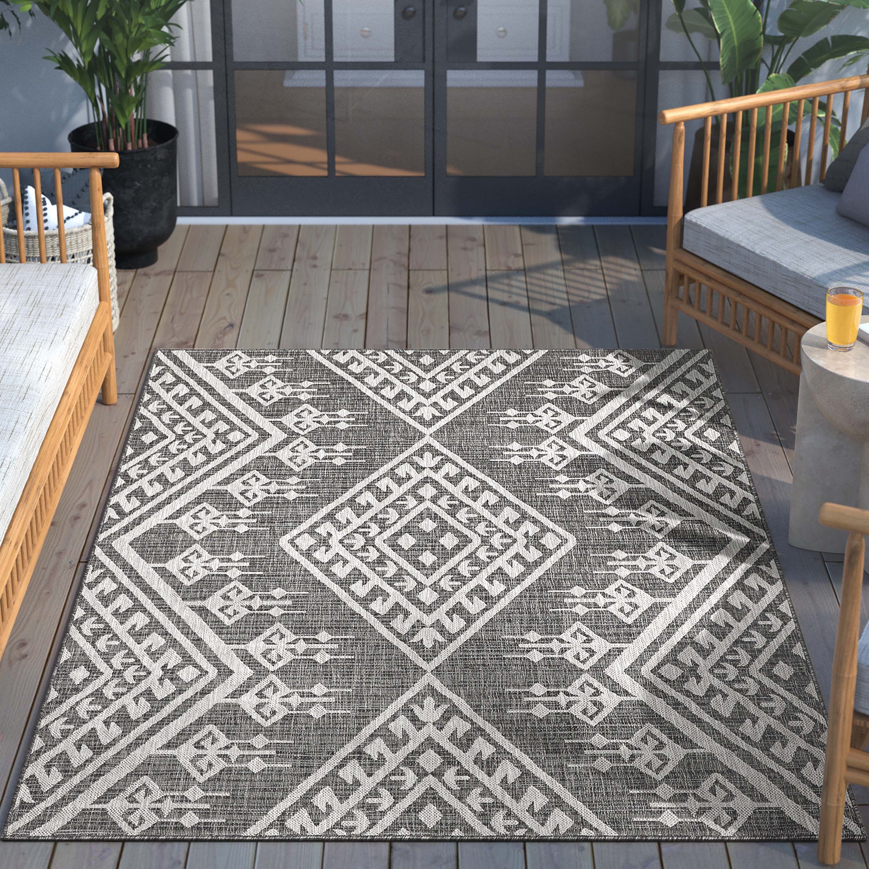 Cascade Tribal Diamond 8' x 10' Grey Synthetic Flat-Weave Rug