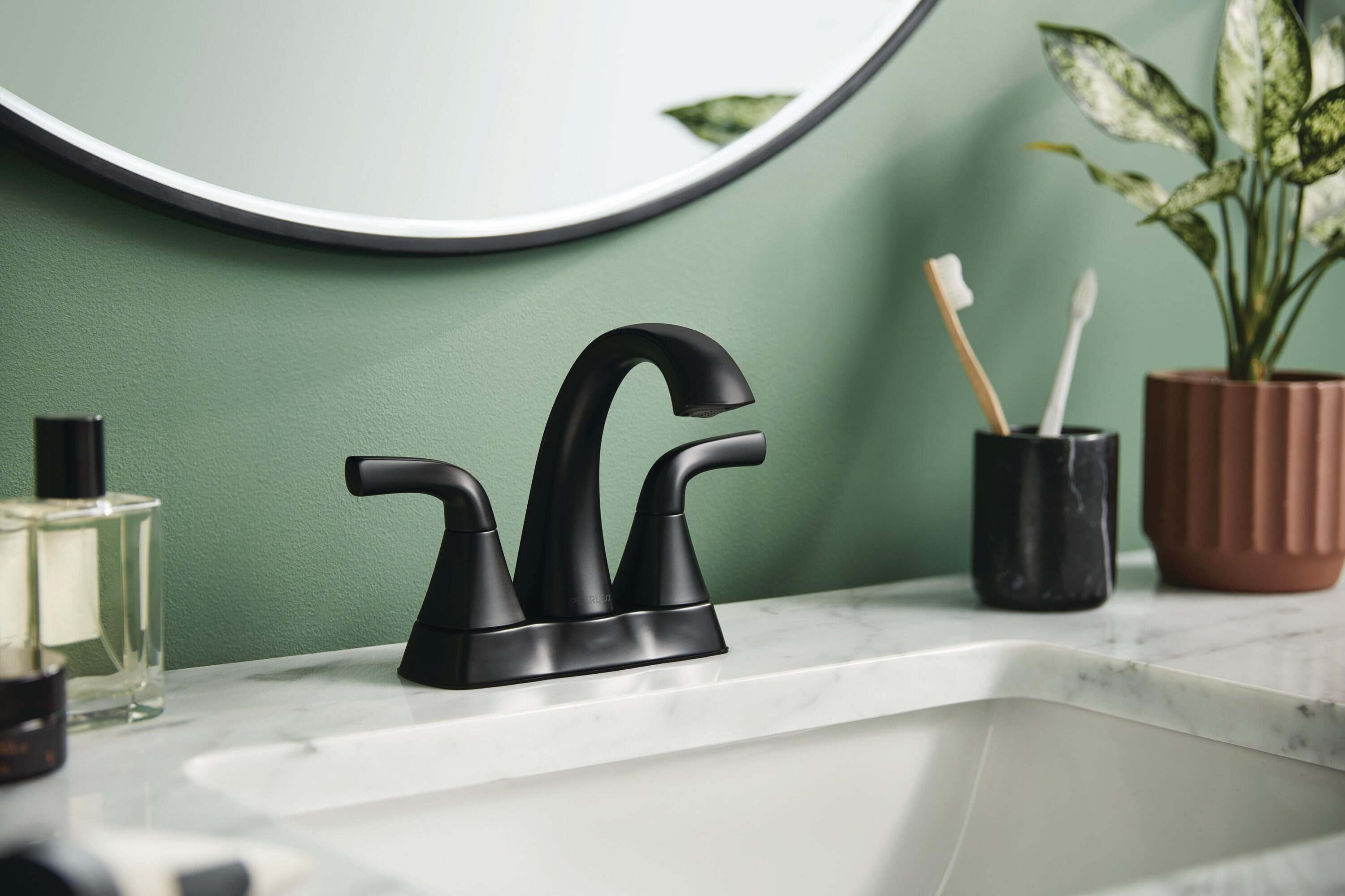 Peerless Precept® PA547-BL Double robe hook in Matte Black