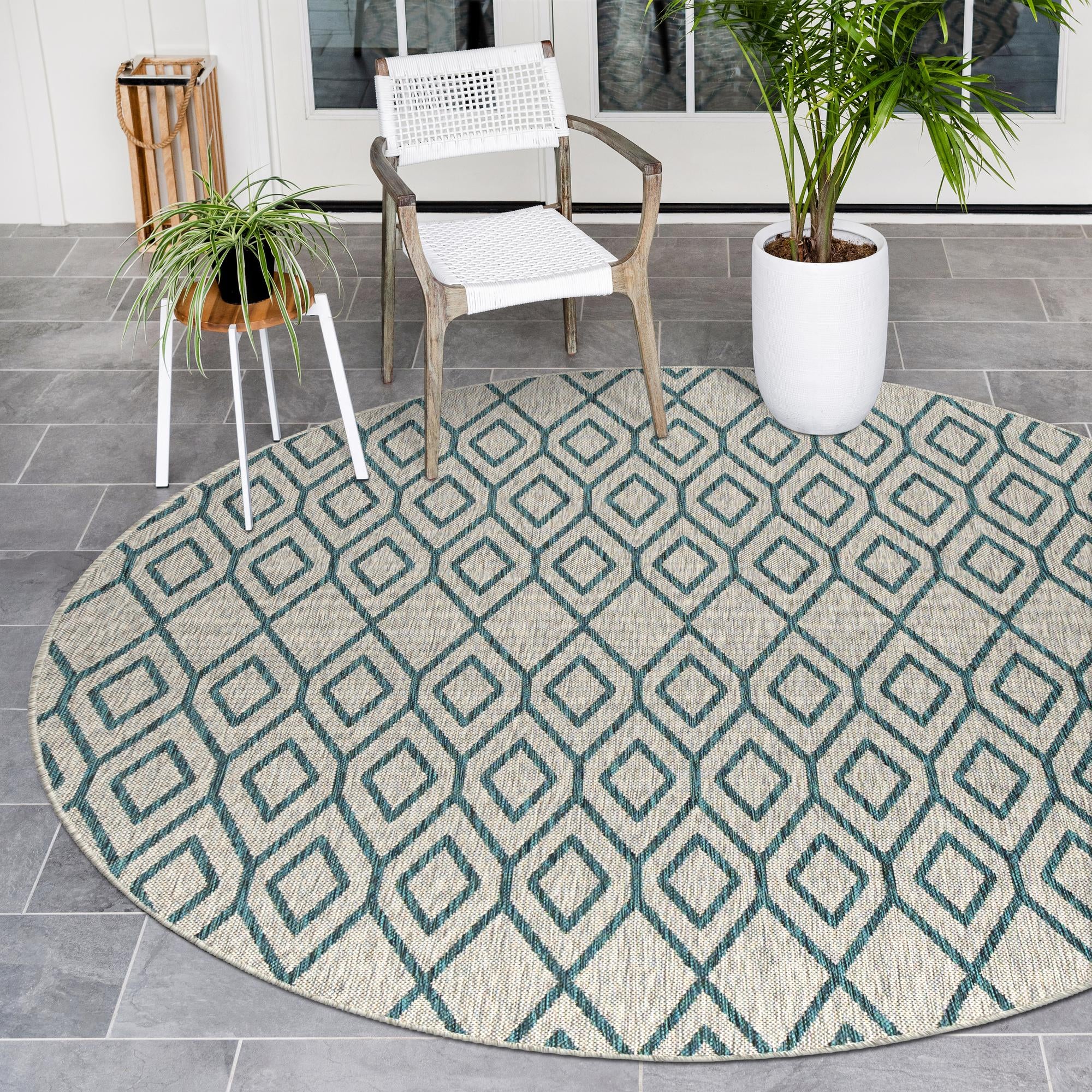 Unique Loom 3152286 Jill Zarin Outdoor 4 x 4 (ft) Loomed Polypropylene Gray Teal Round Indoor/Outdoor Trellis Area rug