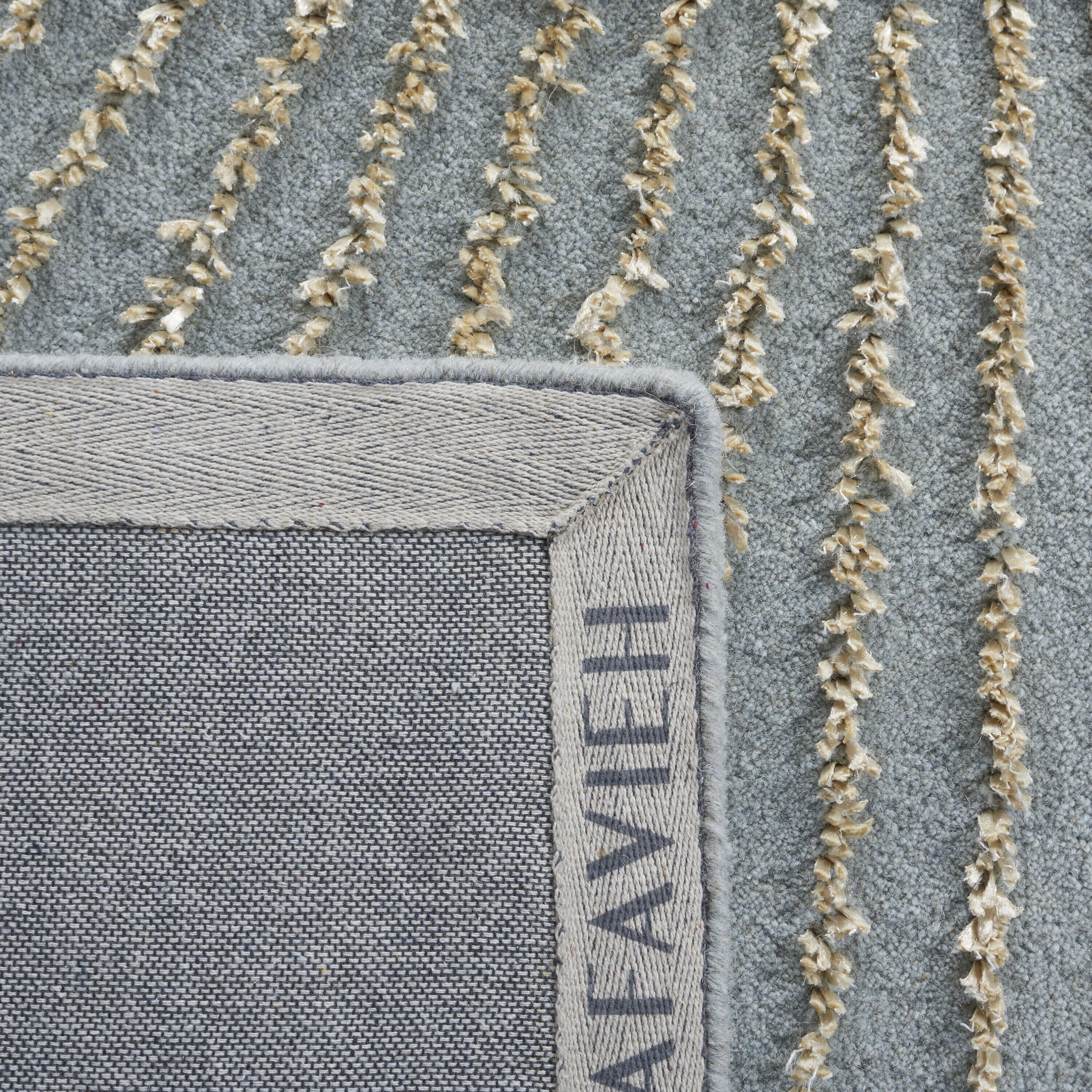 Safavieh SOH655J-4 rugs - View #3