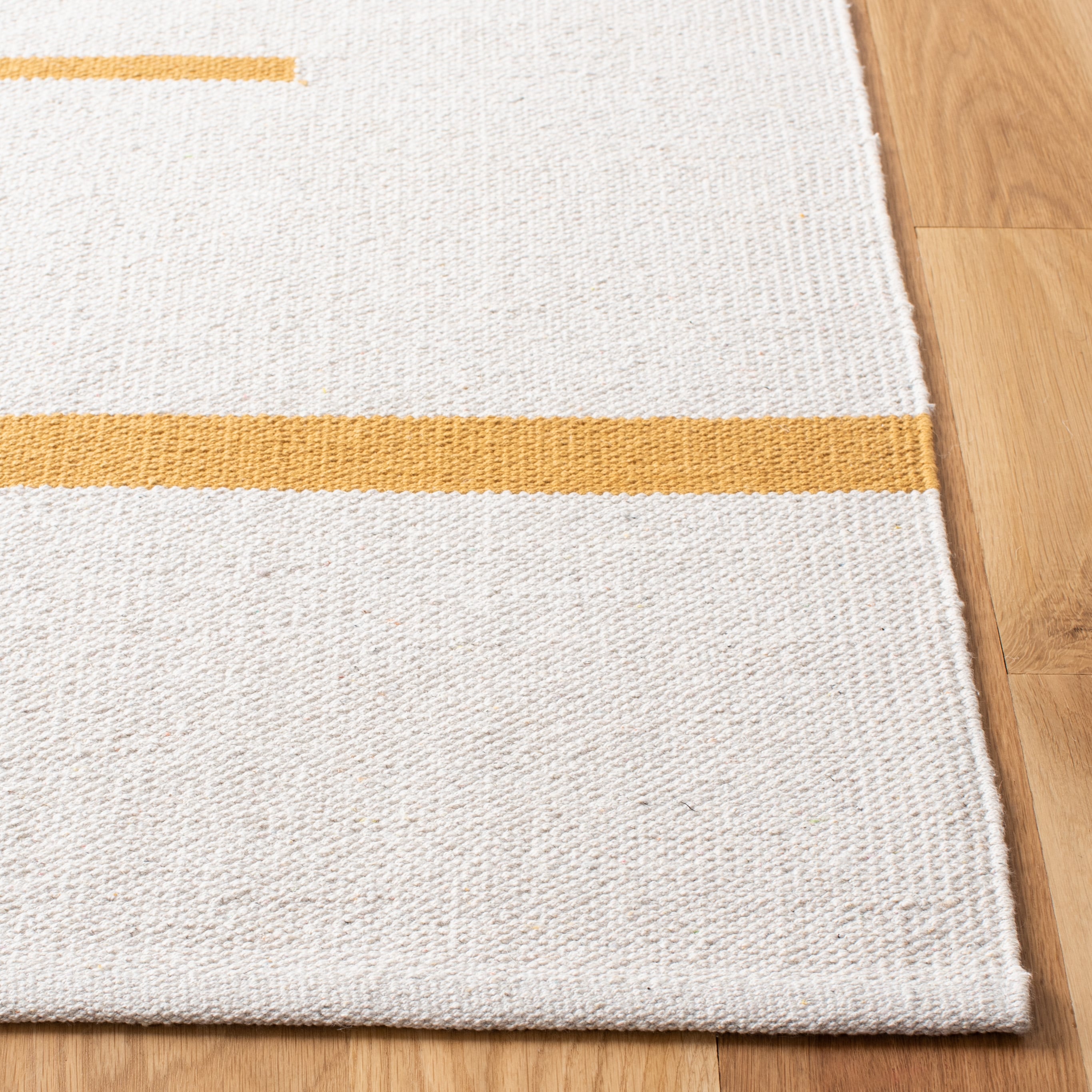 Safavieh MTK311C-3 rugs - View #3