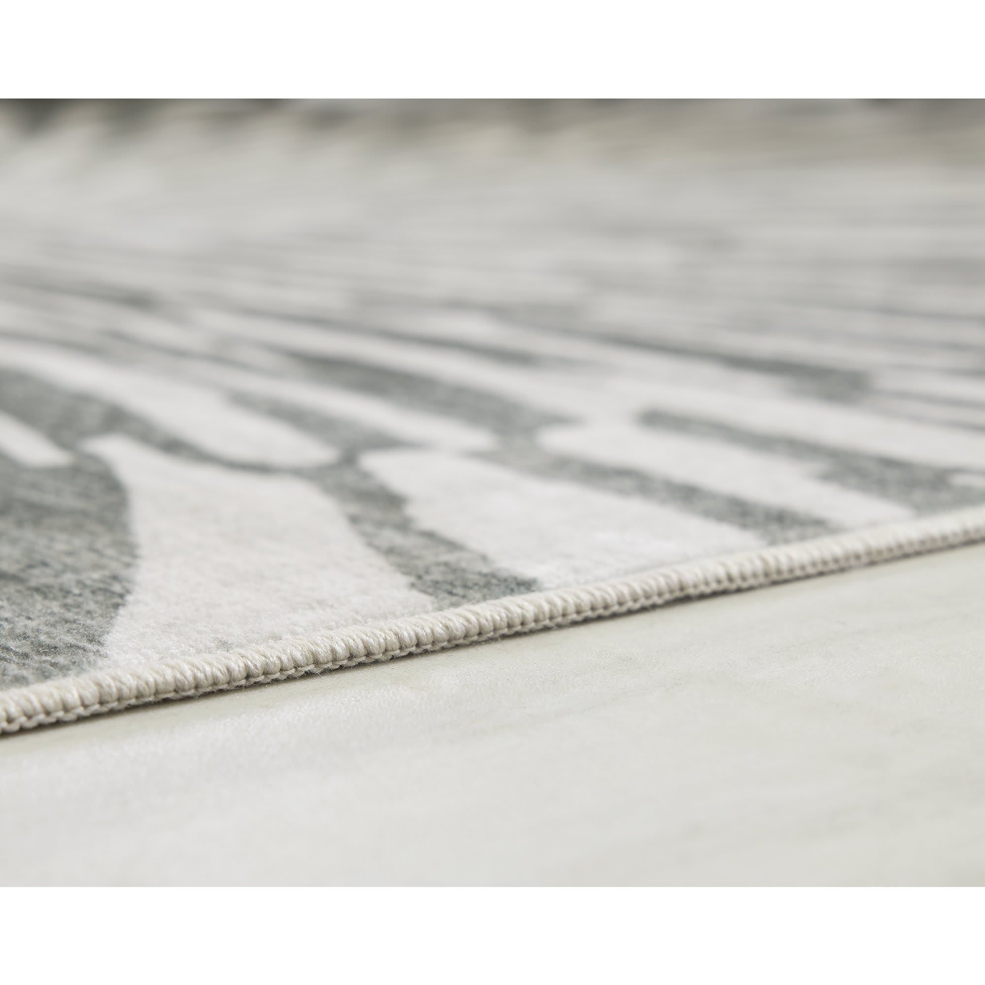 Signature Design by Ashley R407432 rugs - View #3