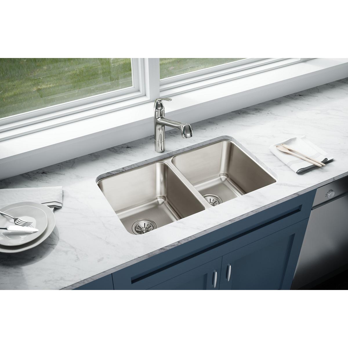 Elkay 15.5-in x 28.5-in Right Drain Stainless Steel Sink Grid in the Sink  Grids & Mats department at