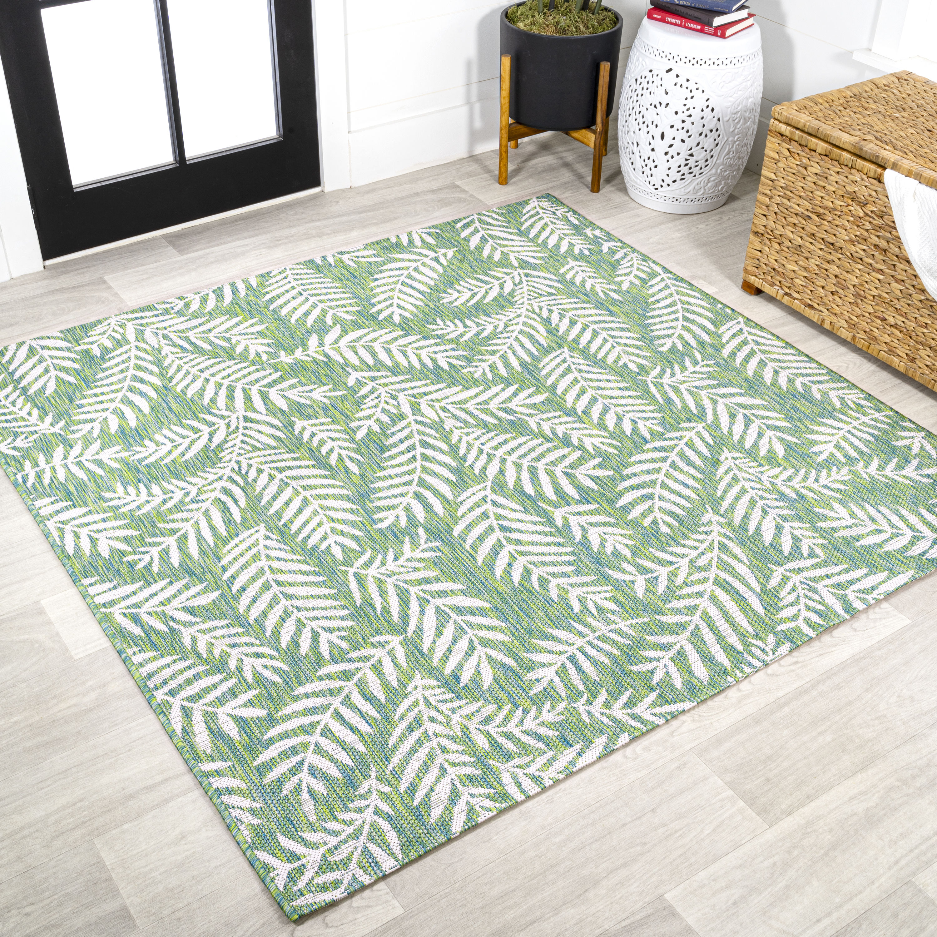JONATHAN  Y SMB119G-5SQ Santa Monica Nevis Palm Frond 5 x 5 (ft) Loomed Polypropylene Cream/Green Square Indoor/Outdoor Floral/Botanical Coastal Area rug