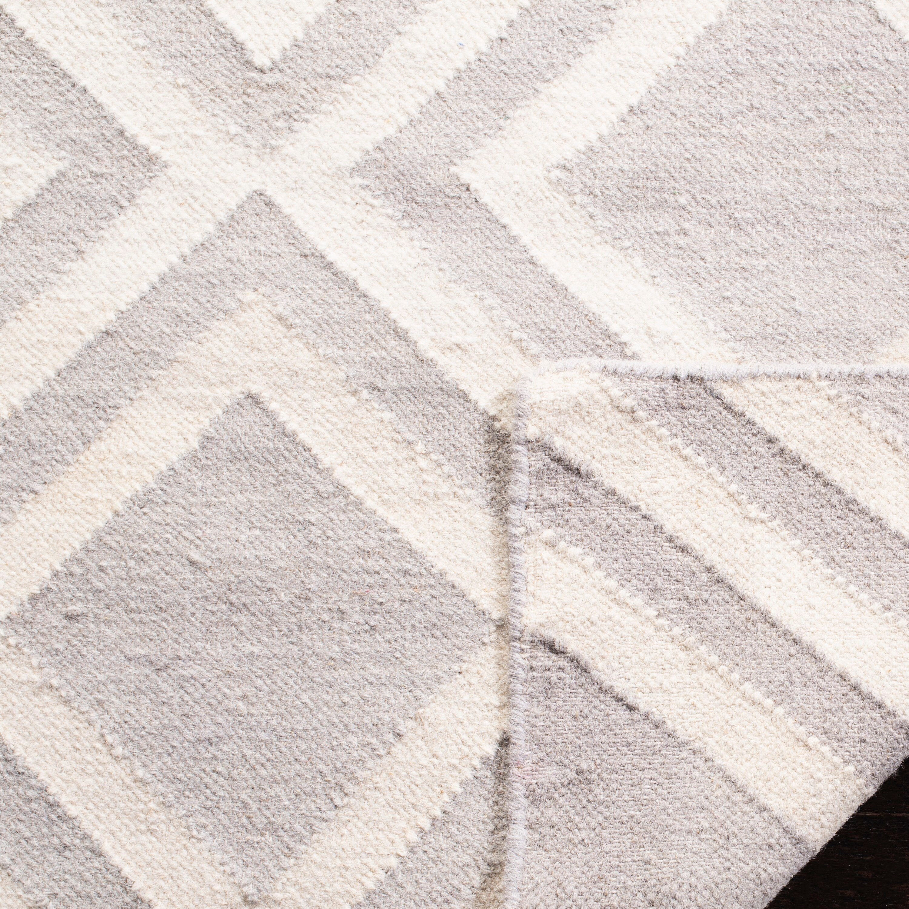 Gray and Ivory Geometric Wool Runner Rug, 2'6" x 8'