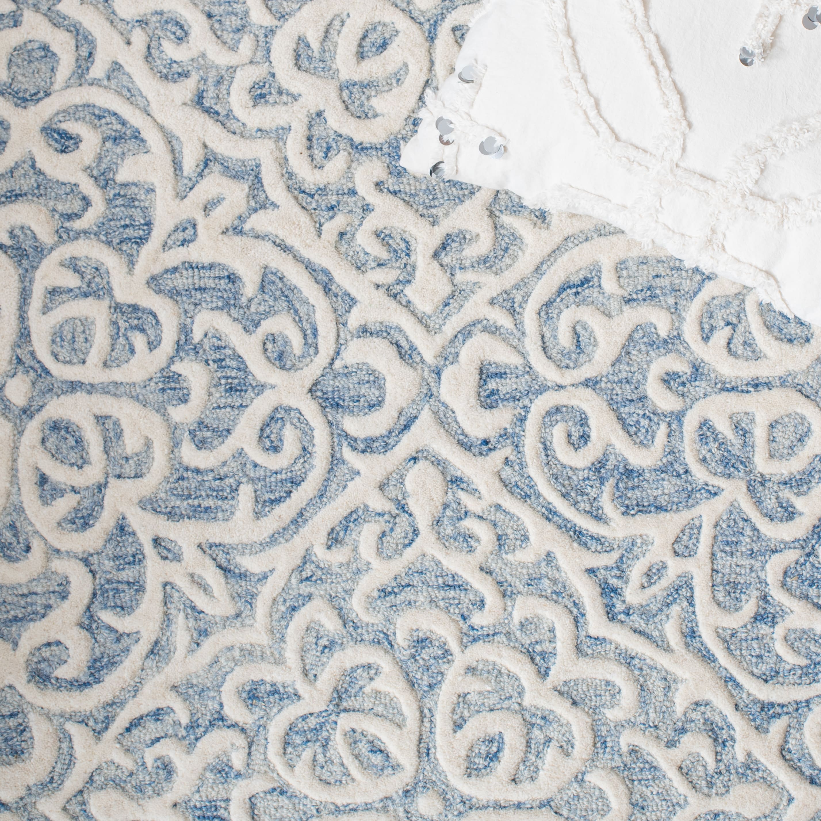Safavieh MET857M-4 rugs - View #5