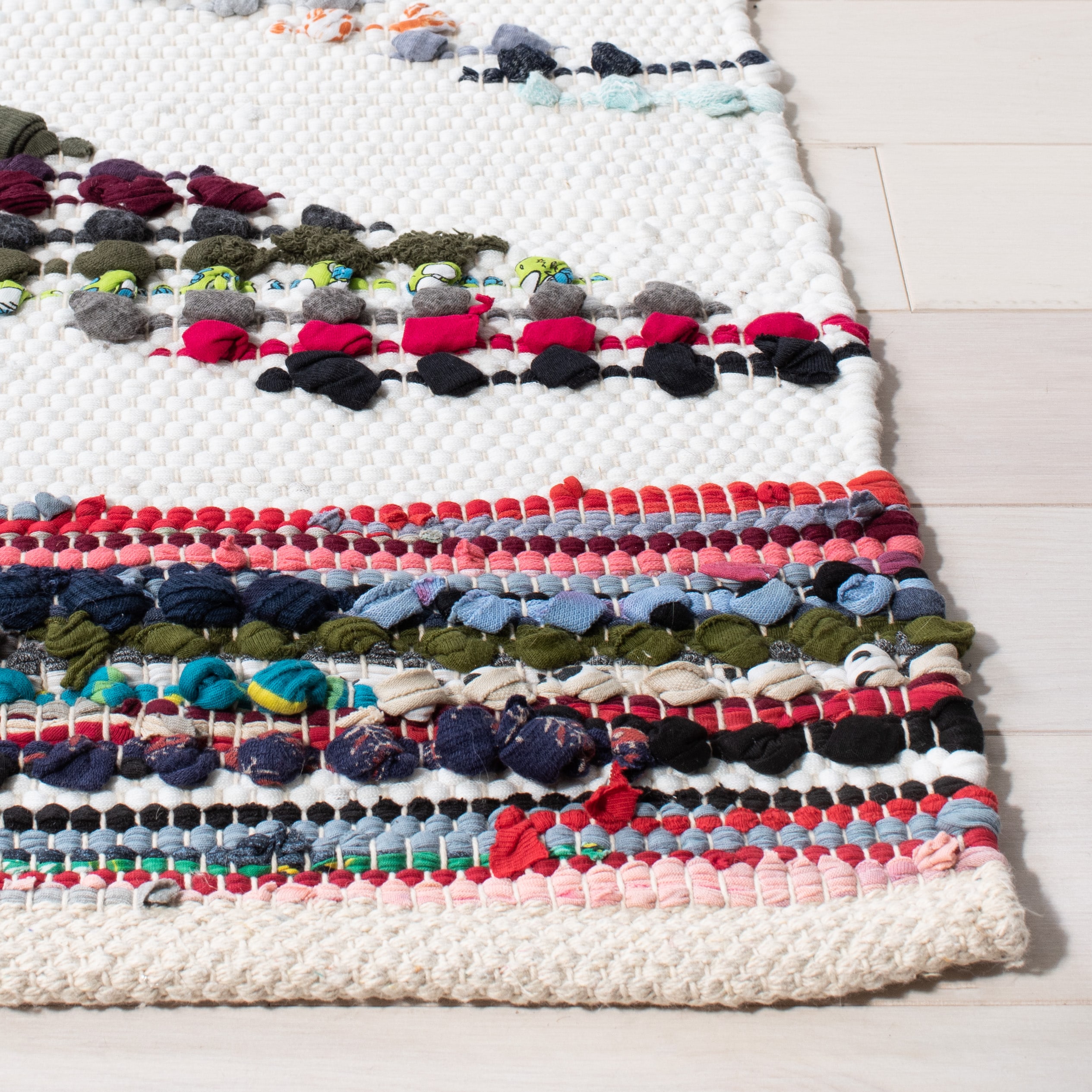 Safavieh MTK815A-6SQ rugs - View #3