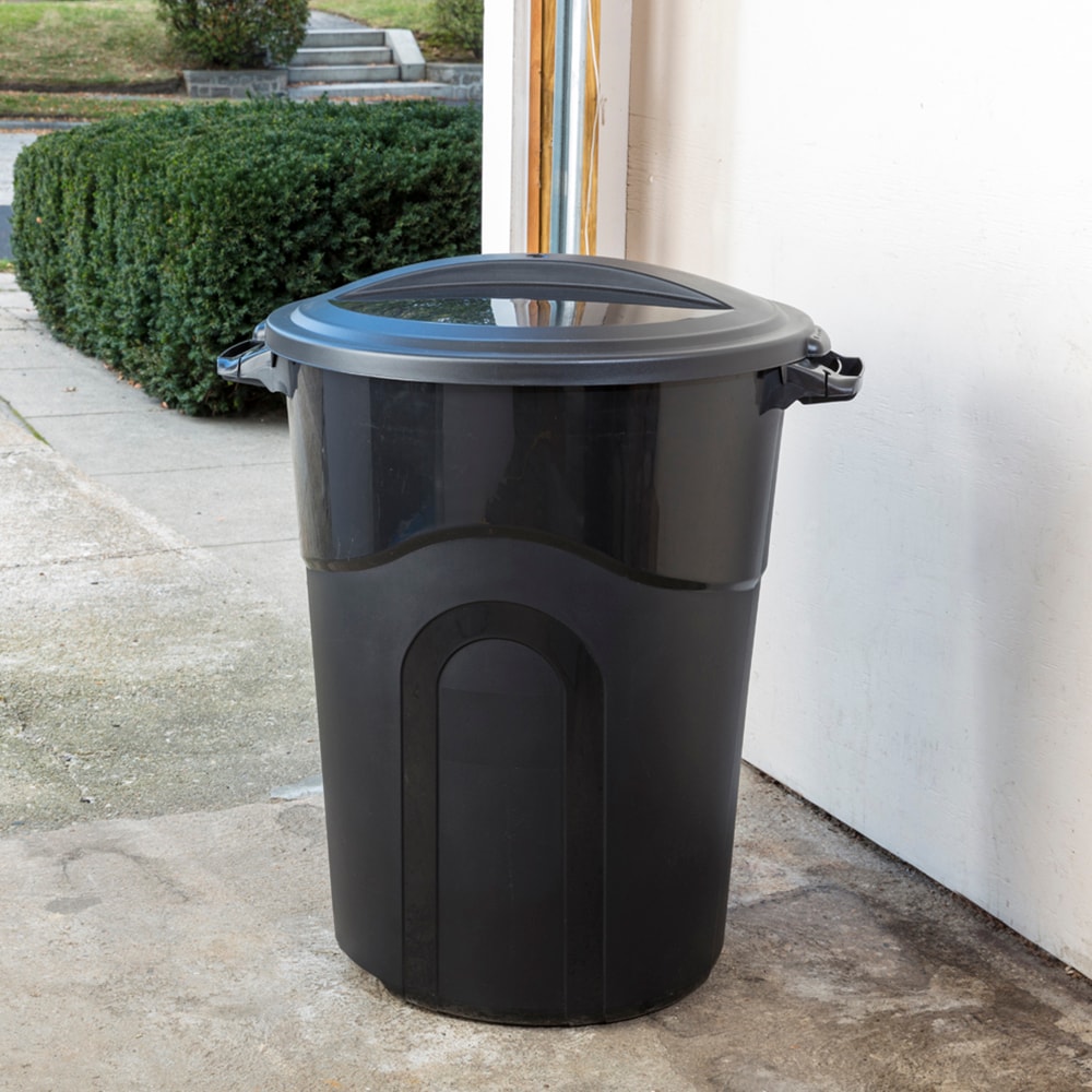 Hyper Tough 32 Gallon Heavy Duty Plastic Garbage Can, Included Lid,  Indoor/Outdoor, Black 