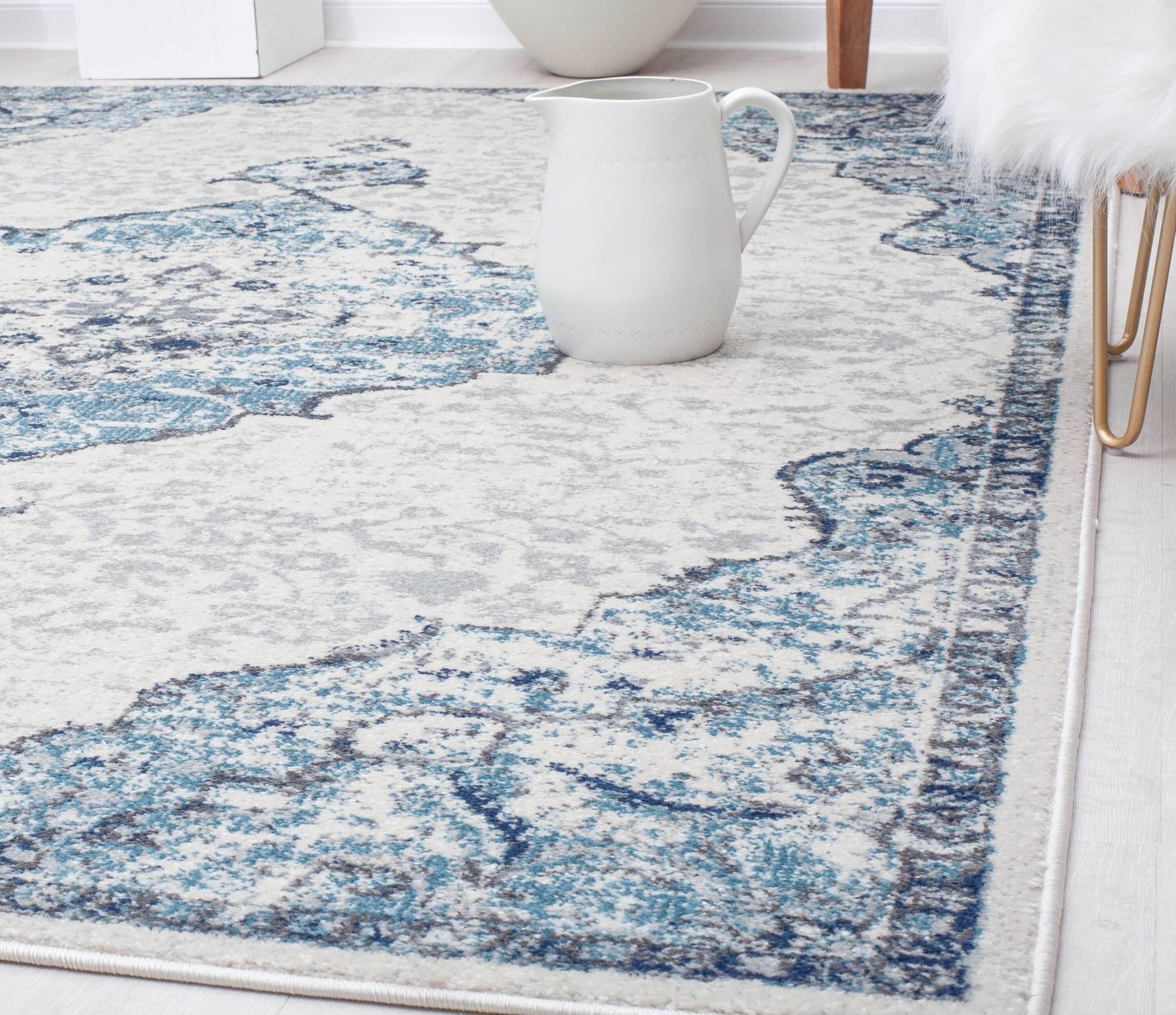 Harper Bluebonnet Transitional Vintage Area Rug 2'6" x 4'