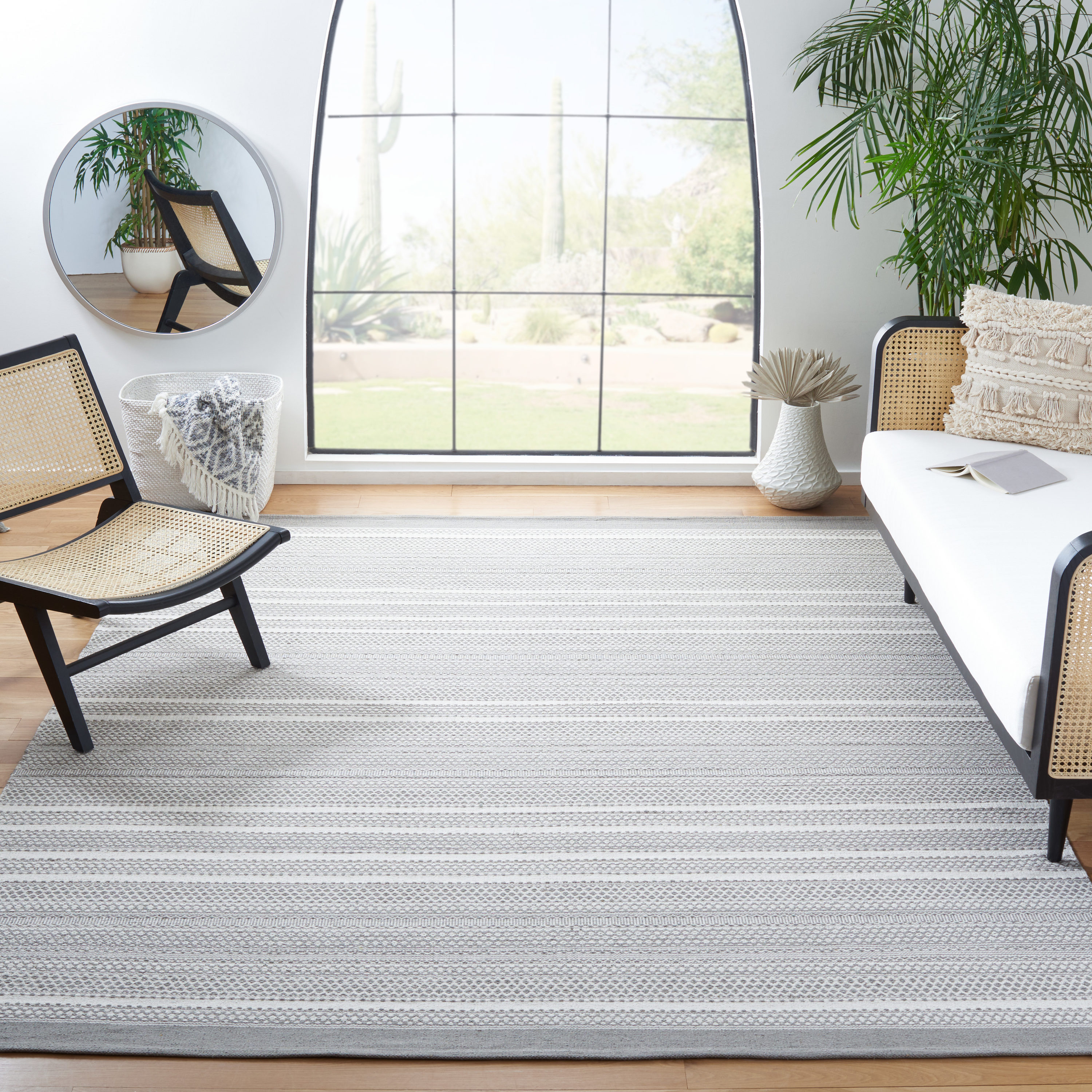 Bohemian Nomadic Handwoven Cotton Kilim Rug - Gray 5'x8'