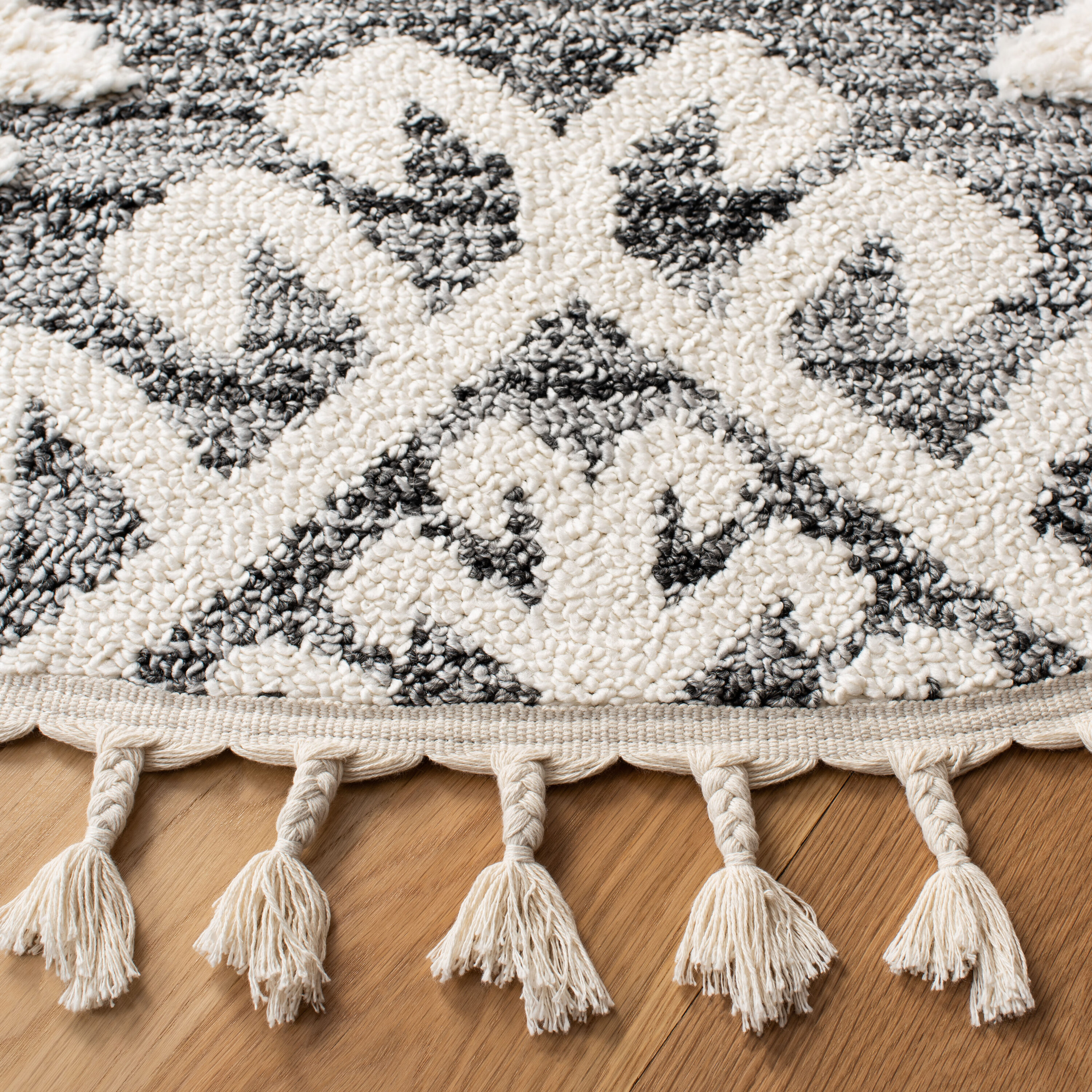 Safavieh MTS652F-7R rugs - View #3