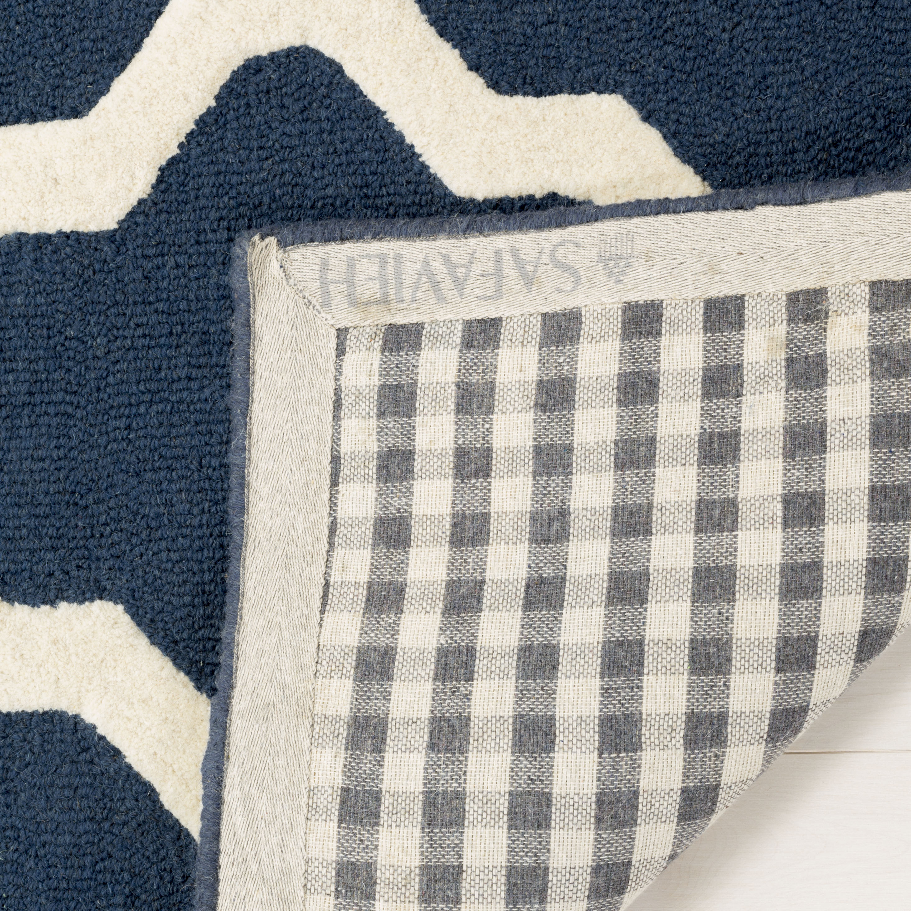 Safavieh CAM121G-4 rugs - View #4