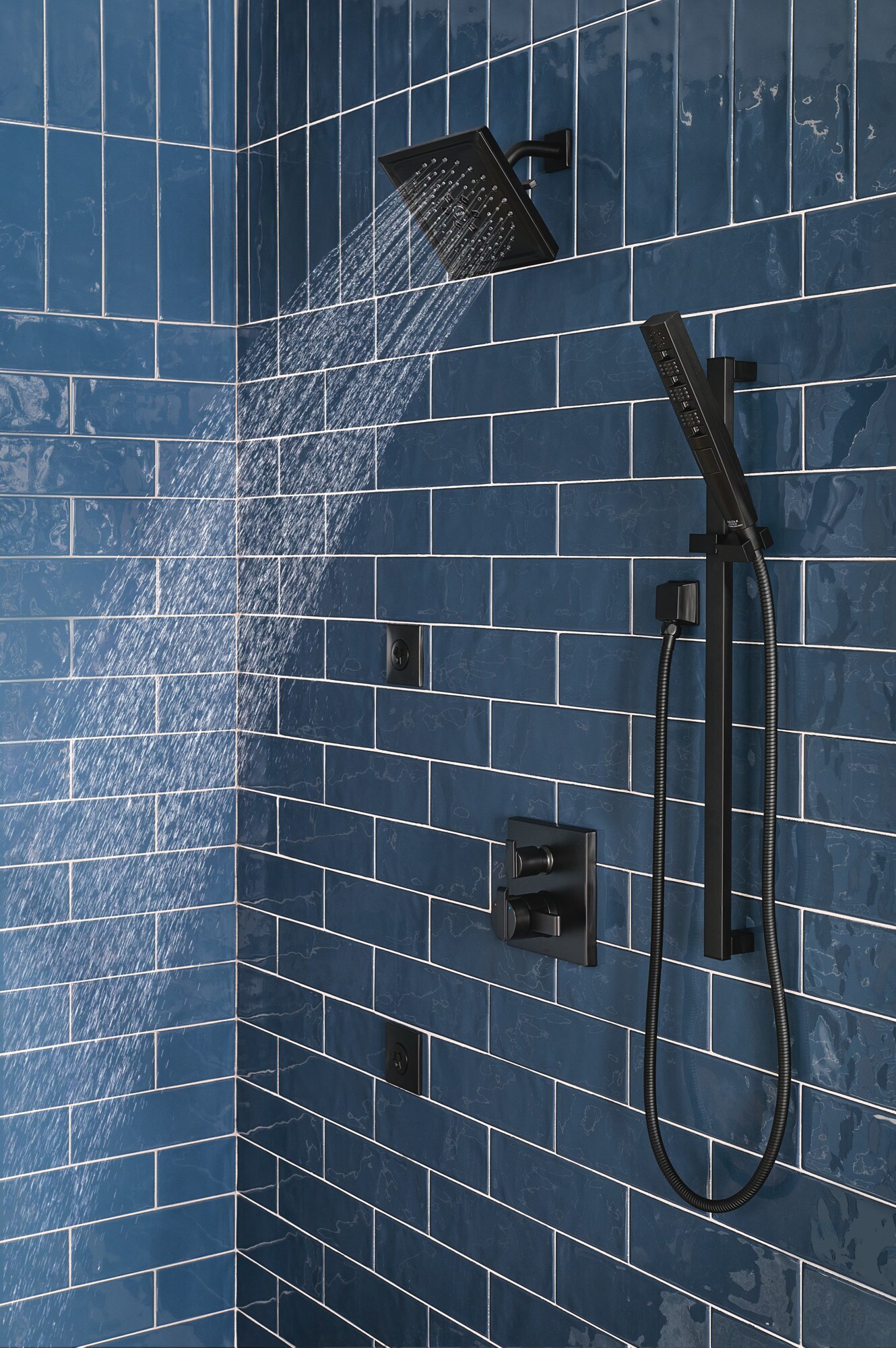 Delta T27967-BL Bath-Shower-Facc - View #13