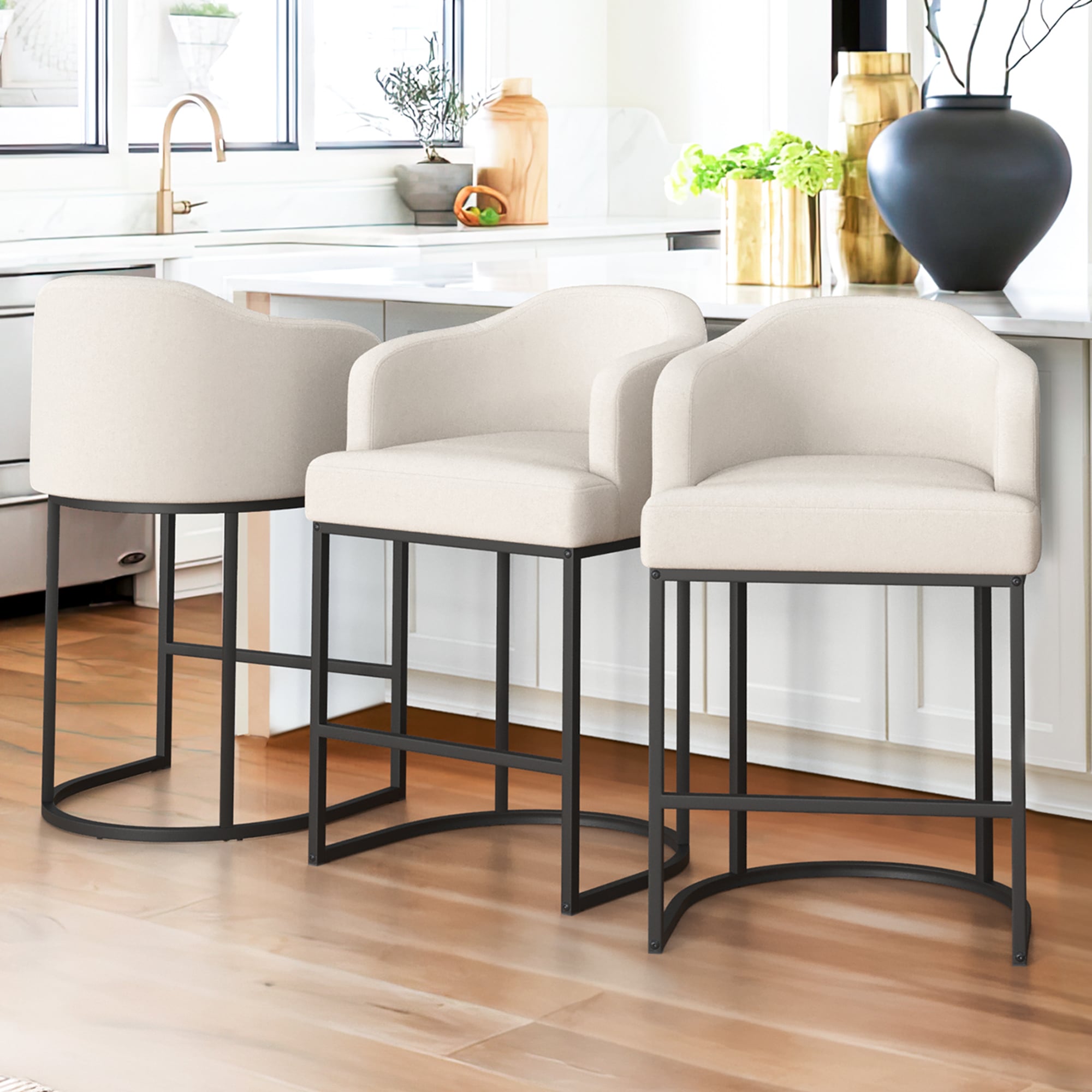 Bar Stools & Counter Stools Color/Finish Family White