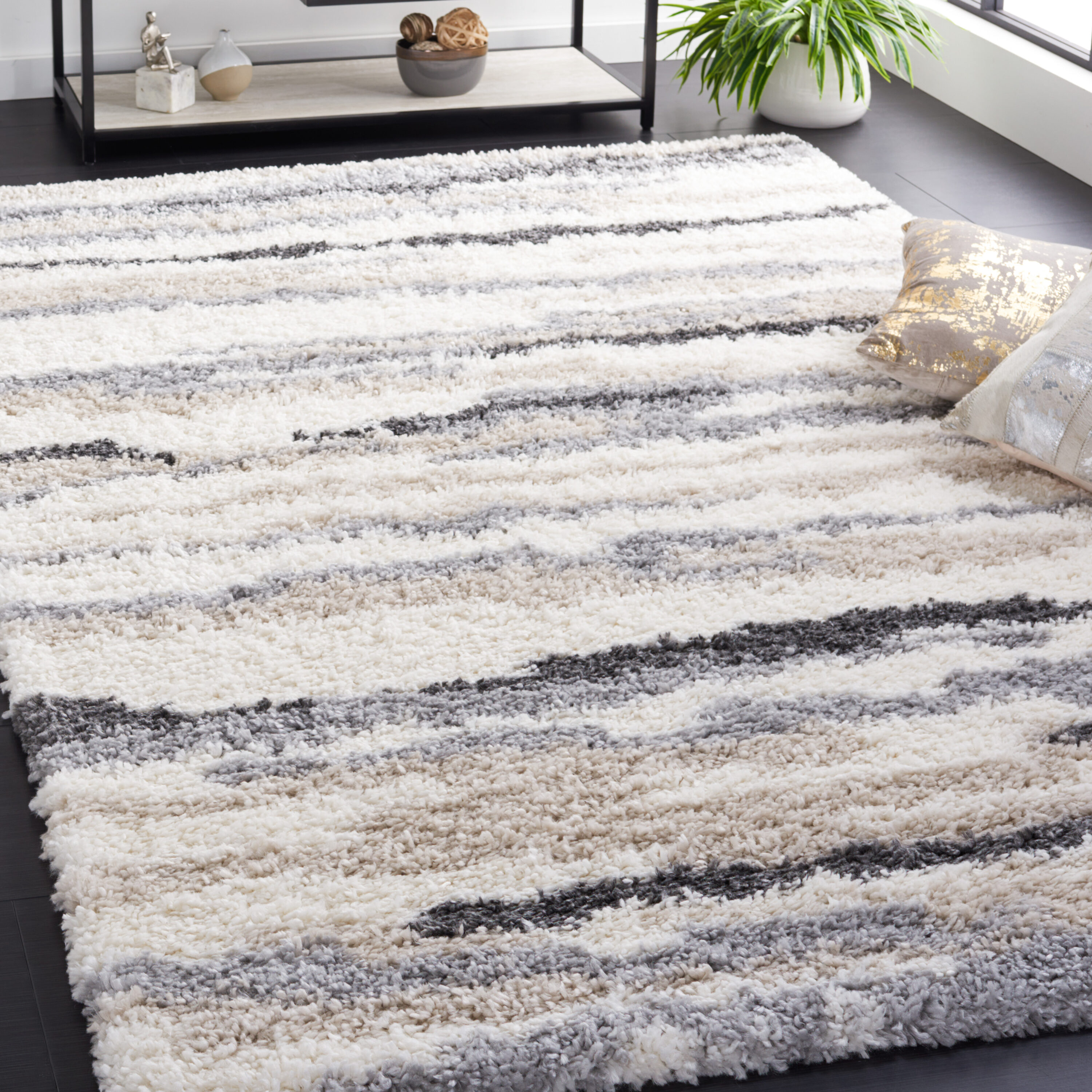Safavieh Fontana 833A Ivory/Grey 4 x 6 Rectangular Area rug in the Rugs ...