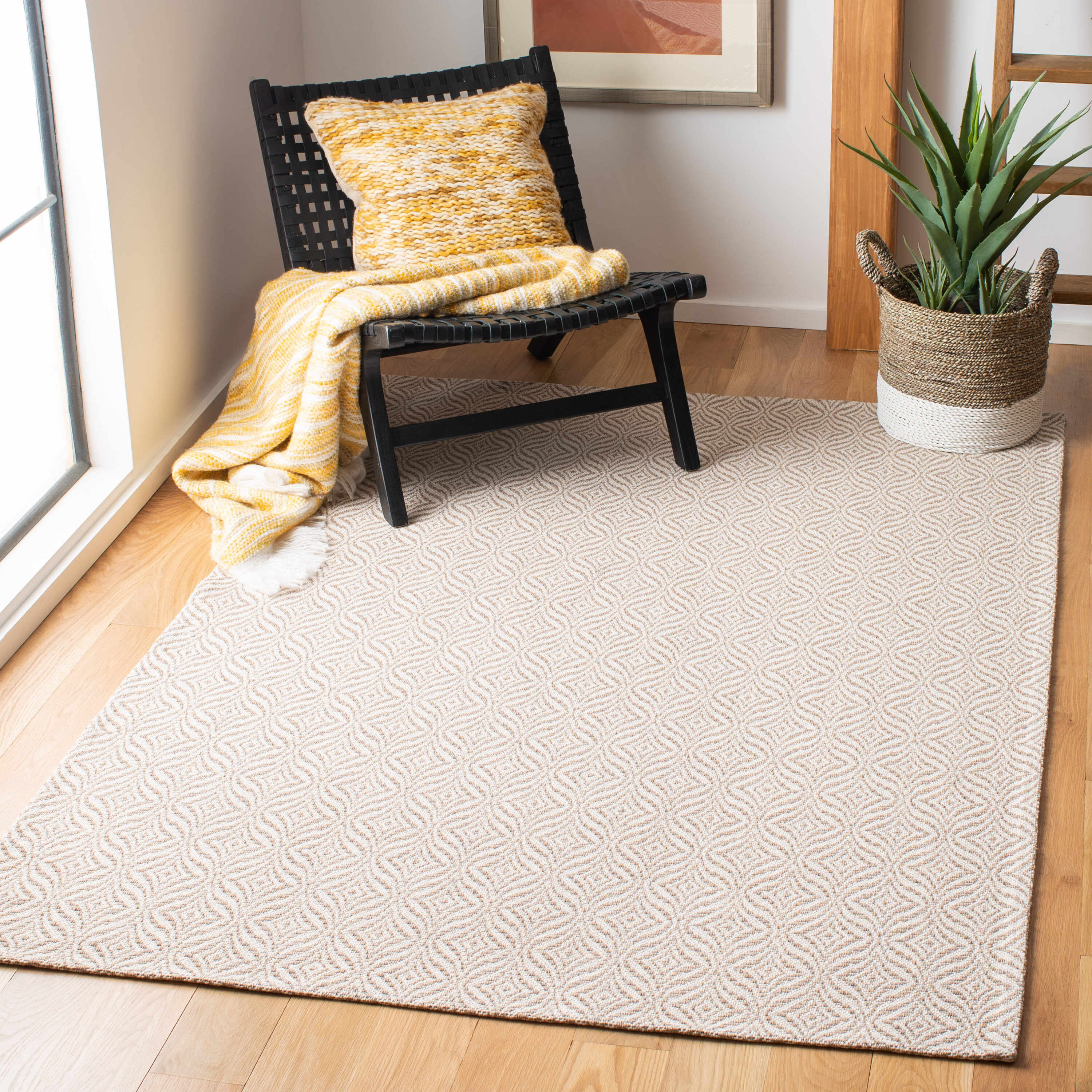 Augustine 403B Taupe/Cream 5ft x 7ft-7in Medium Rectangle Rug