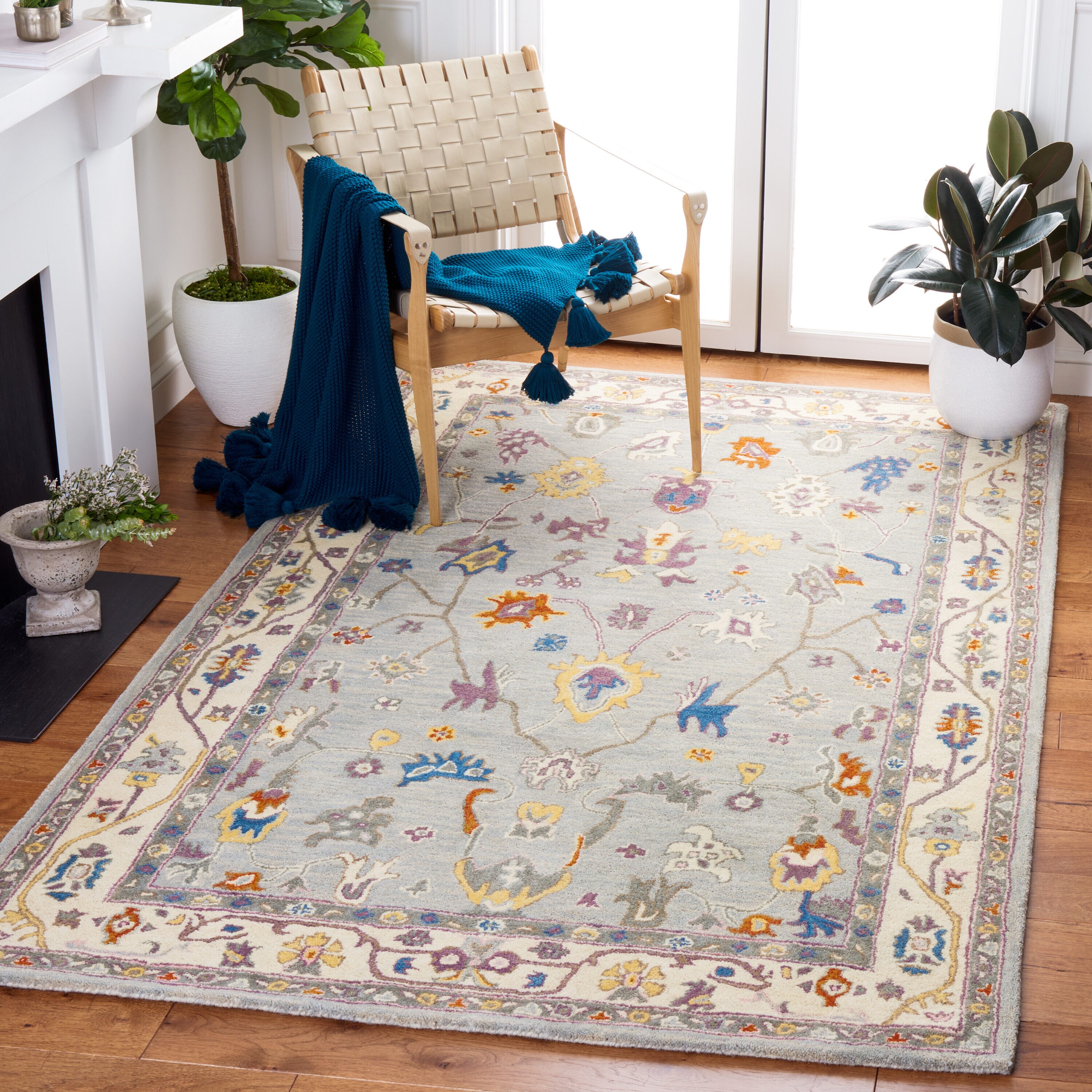  Anatolia 513 Gray/Ivory Traditional 5ft x 8ft Medium Rectangle Rug