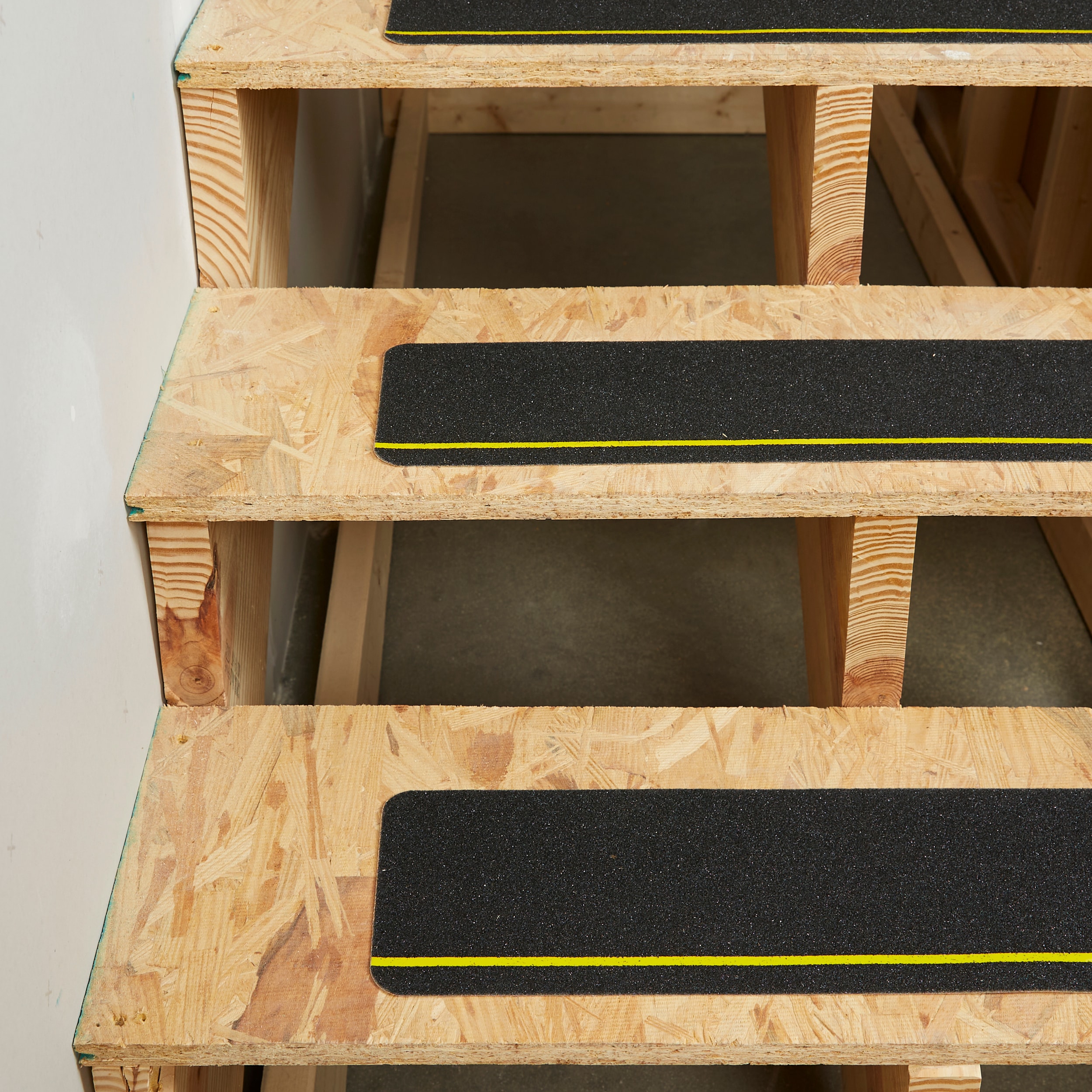 Walkway Step Tapes Skid-Gard™ Floor Tape PTA302