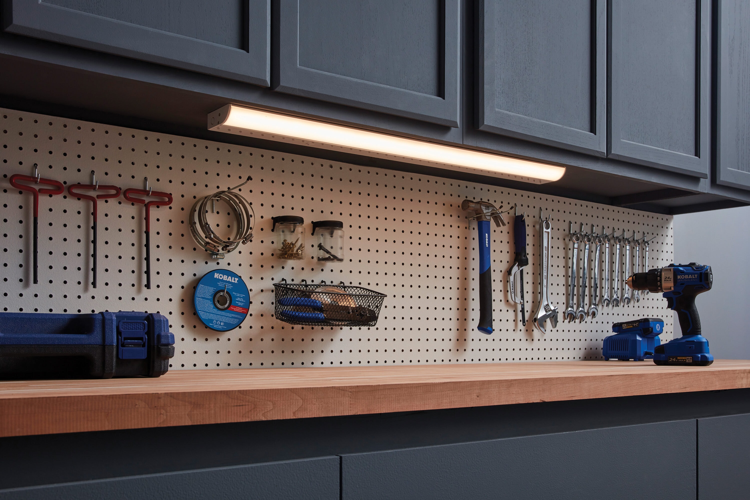 Utilitech FXCAL036AMFNE/16 Led-Cabinet-Lighting - View #14