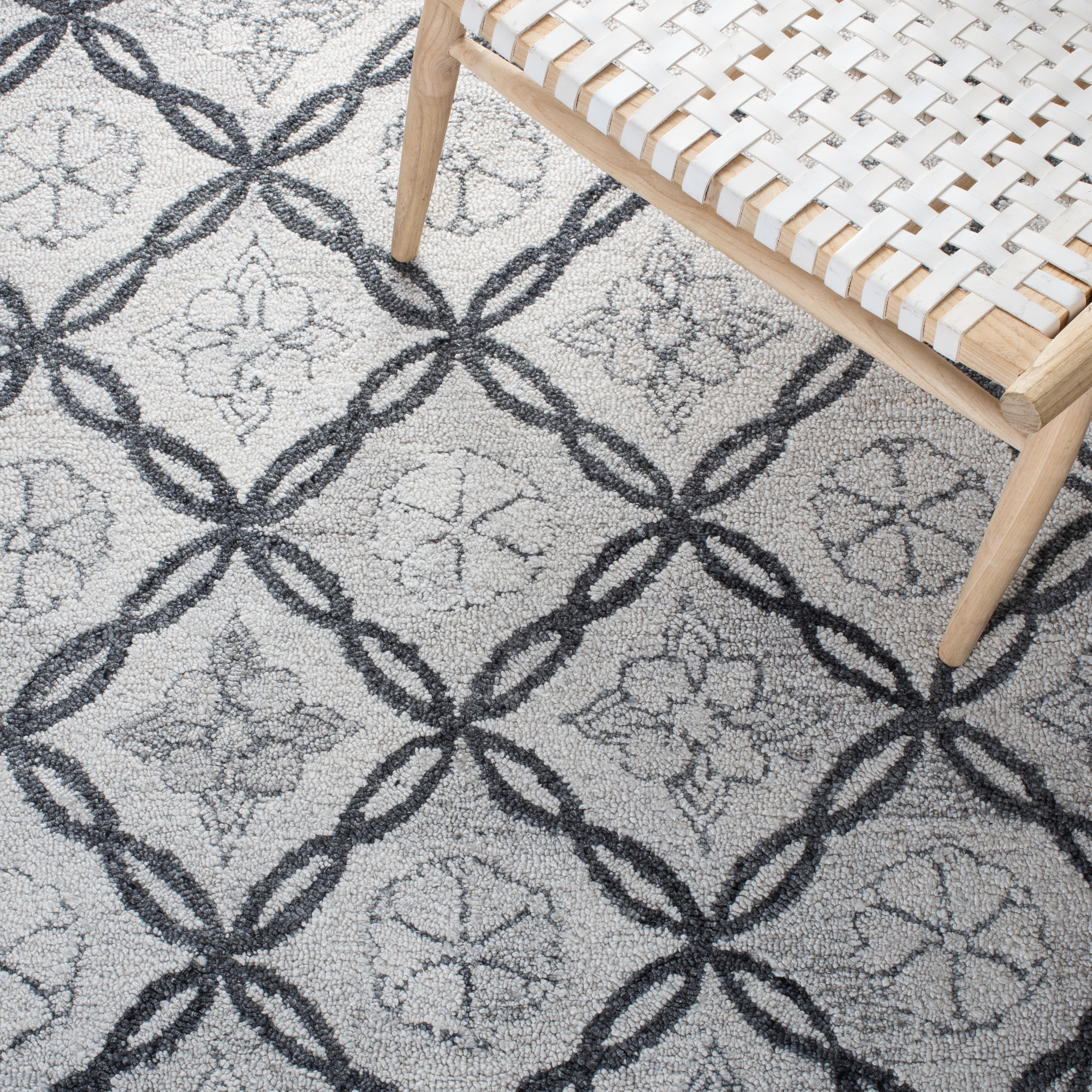 Gray and Ivory Hand-Tufted Wool Geometric 8' x 10' Area Rug