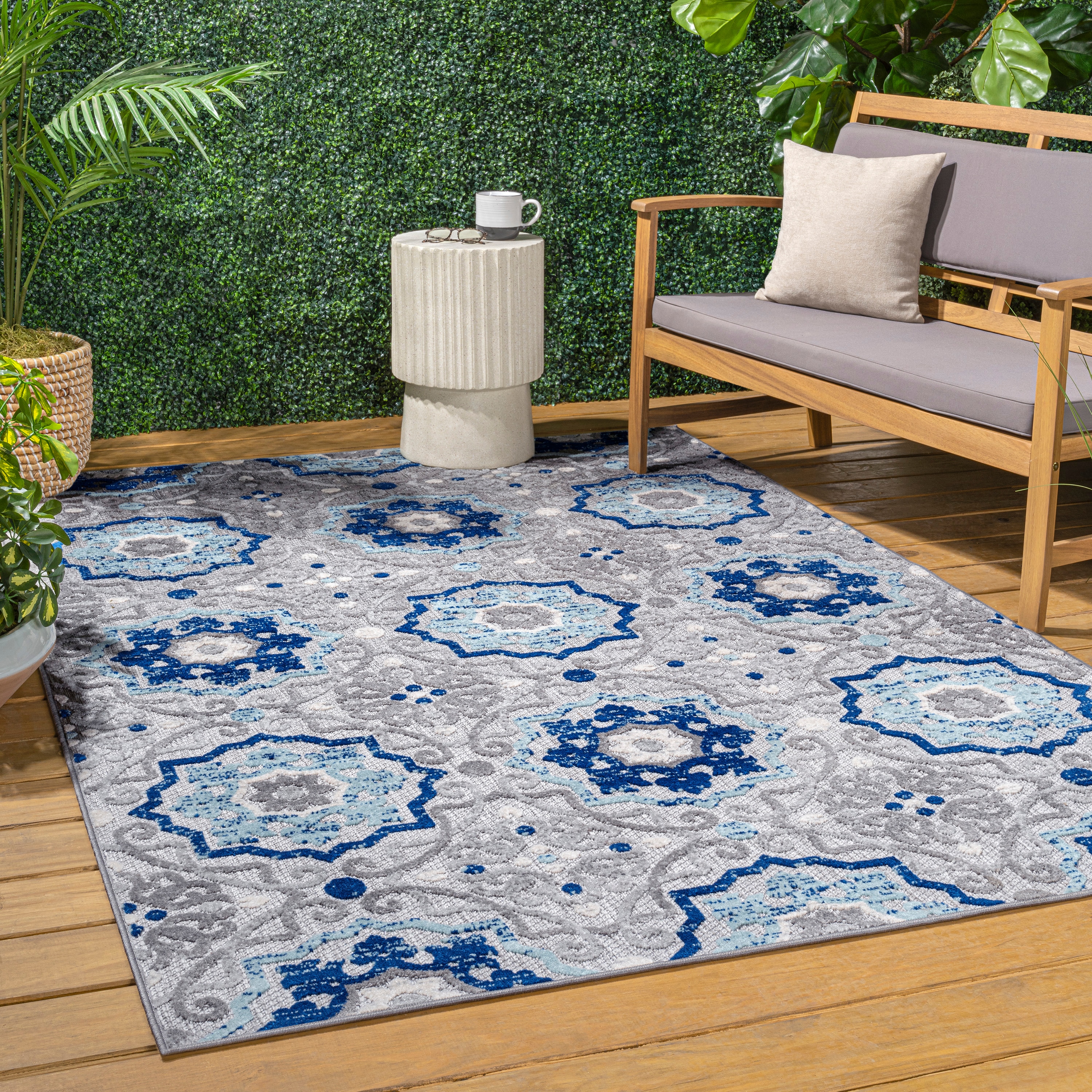 Mediterranean Blue and Gray Synthetic Medallion Rug