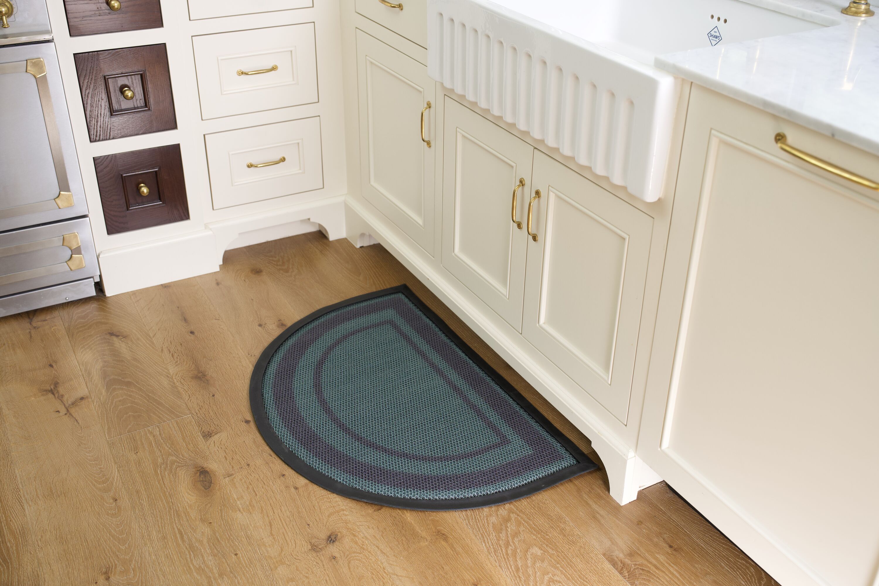 Yeiser Research & Development LG8024GN Mats-Cat - View #2