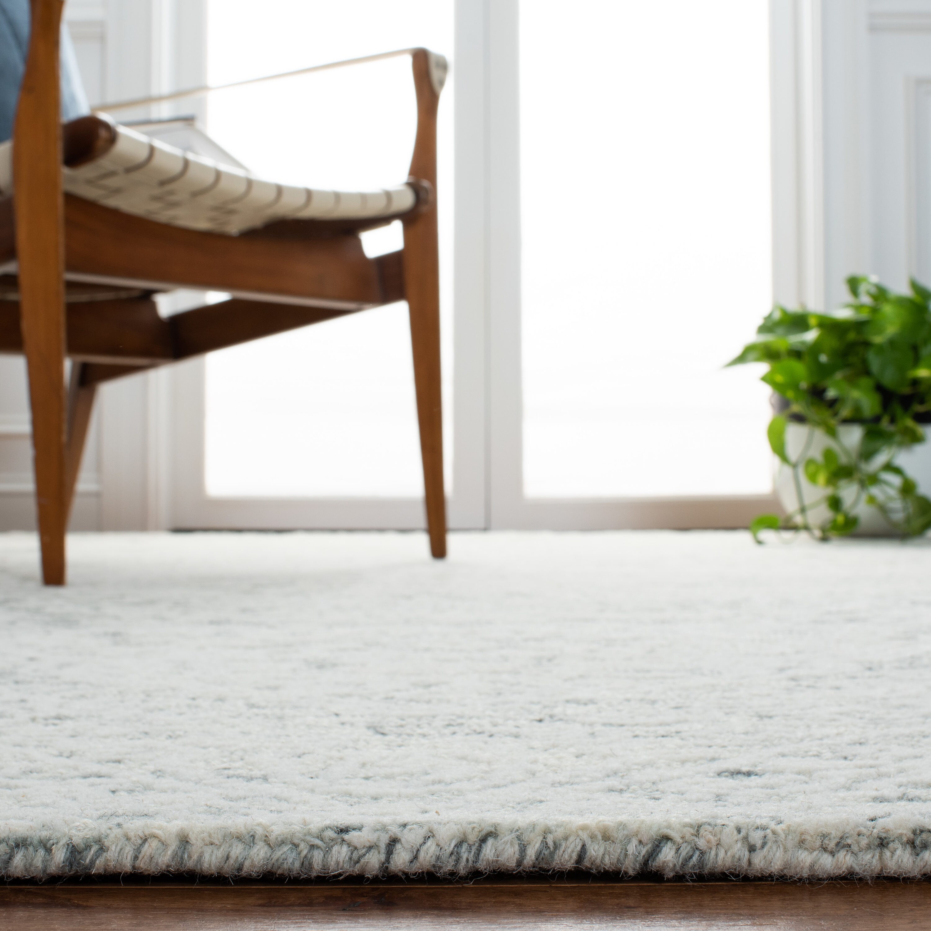 Safavieh MET993H-5 rugs - View #7