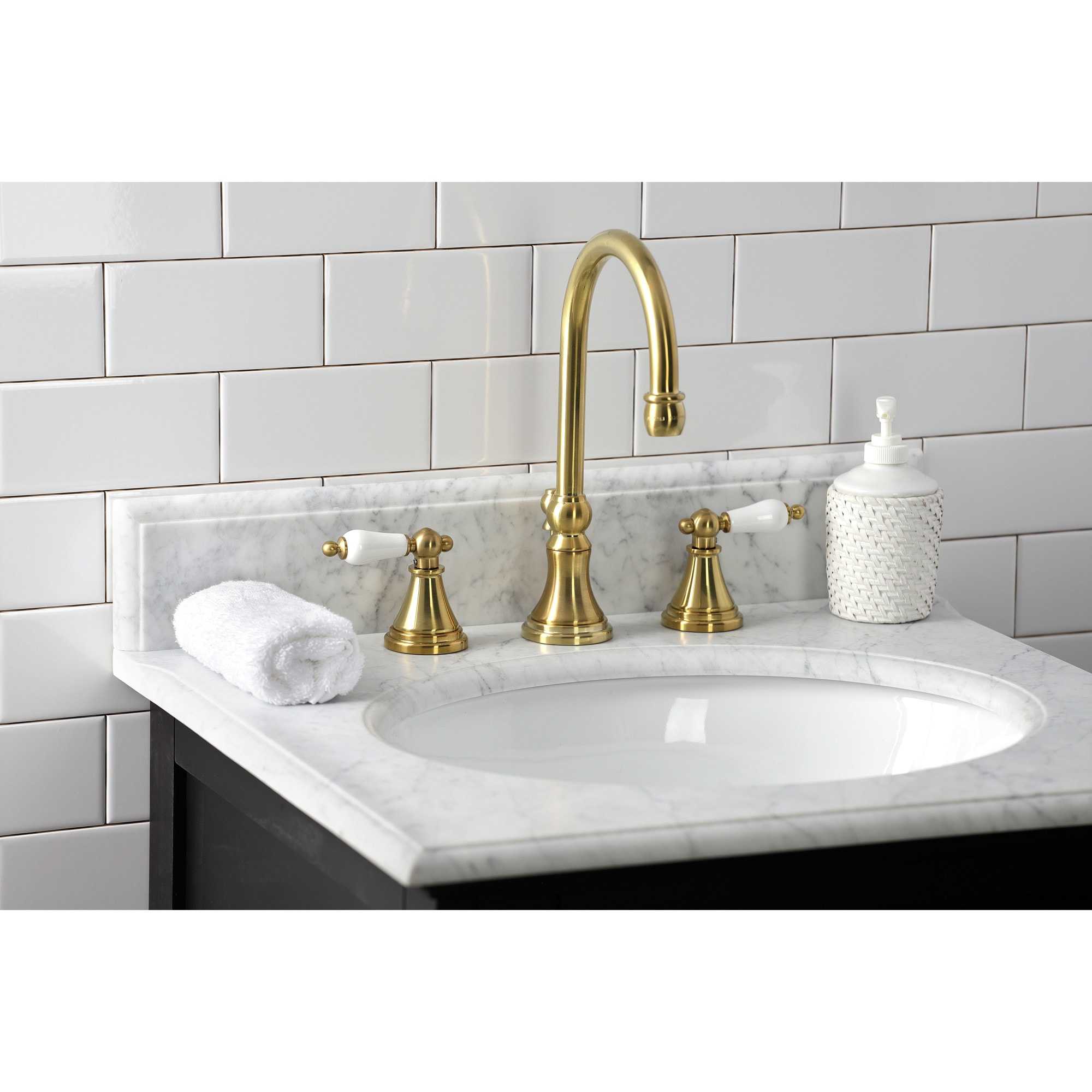 Kingston Brass WLKS2987PL Governor Brushed brass Widespread 2-handle High-arc Residential Handle Bathroom Sink Faucet with Drain