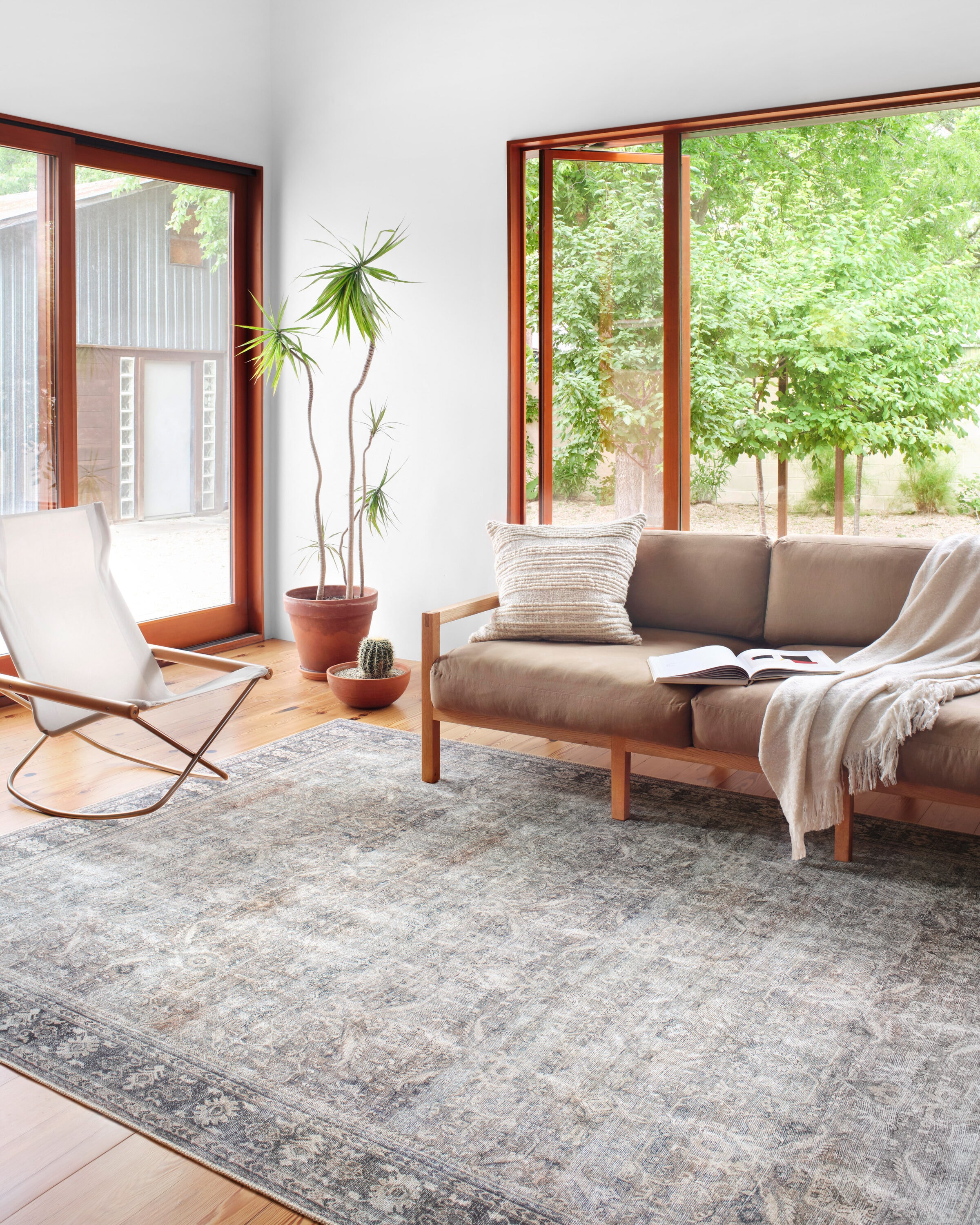 Wynter Gray and Charcoal Rectangular Synthetic Area Rug