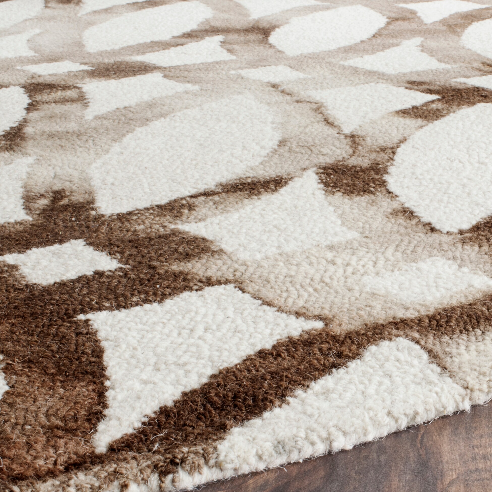 Safavieh DDY675E-7R rugs - View #3