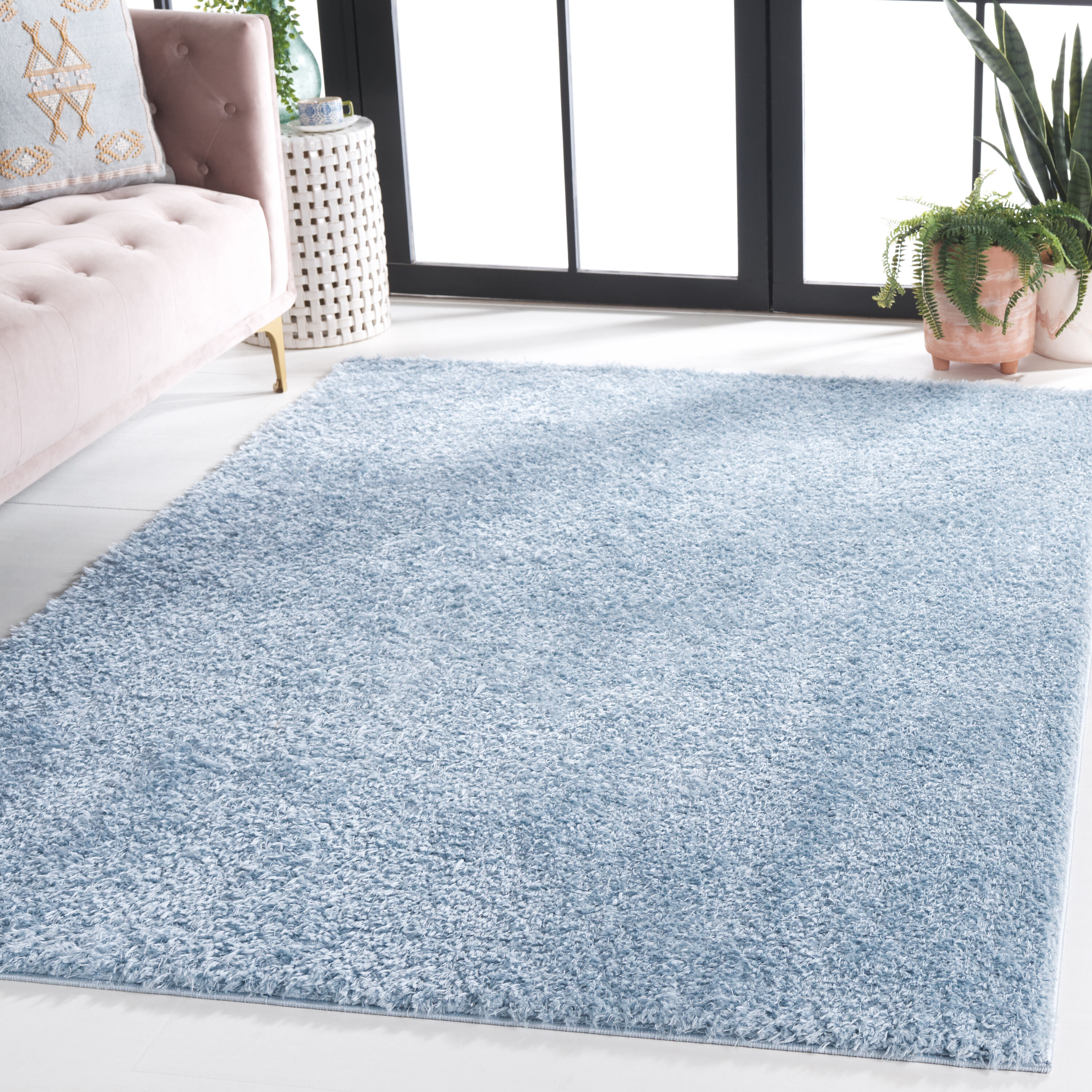 Safavieh Lindsay Shag 560J Aqua 4ft x 6ft in the Rugs department