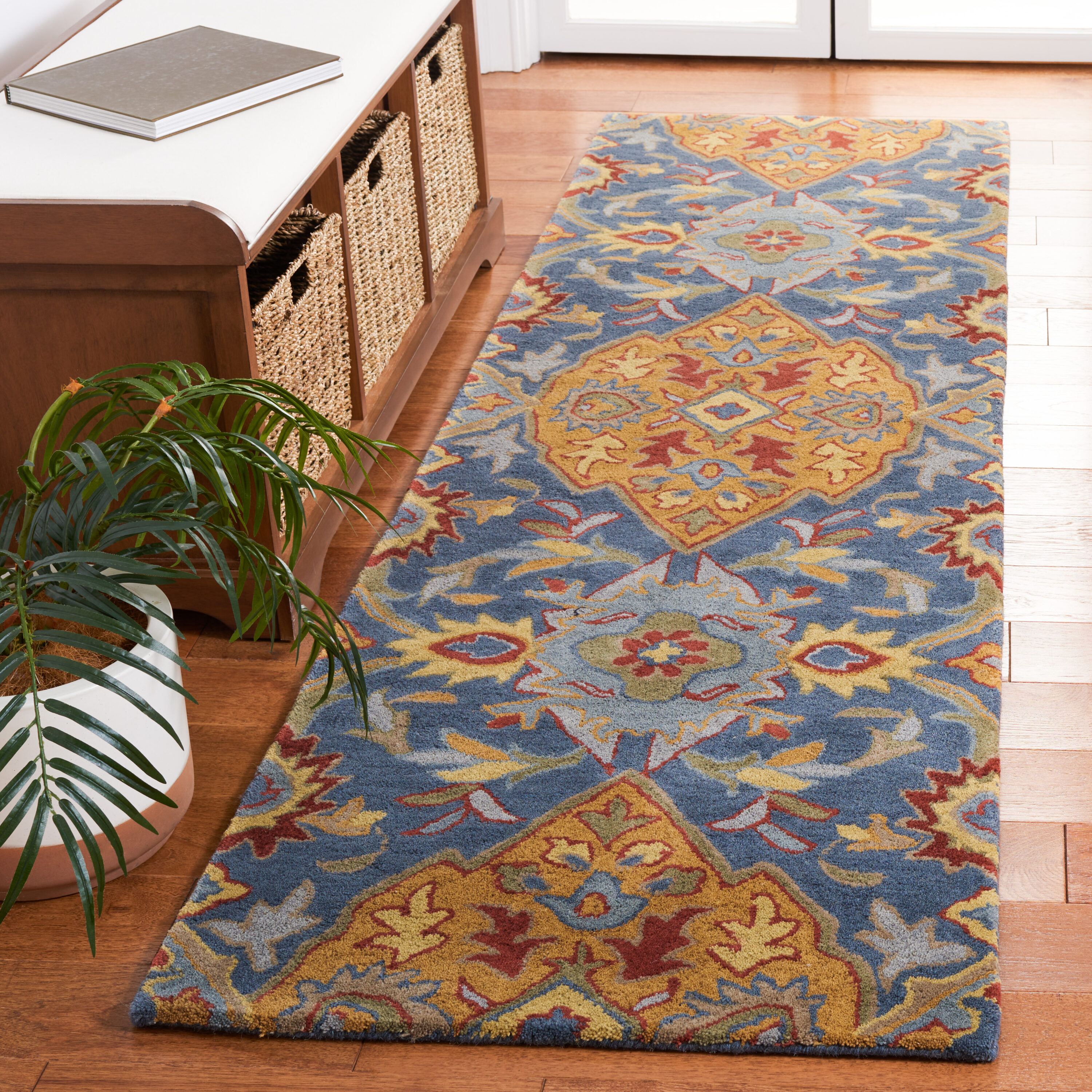  Heritage 653 Navy/Gold Traditional 2ft-3in x 8ft Runner Rug