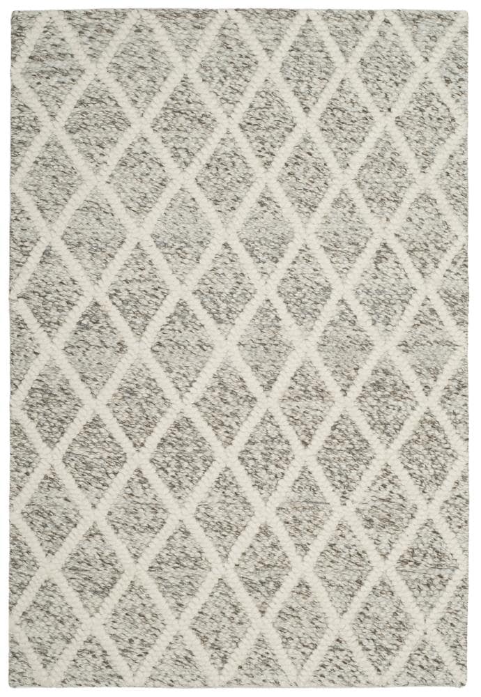 Ivory Elegance 4' x 6' Hand-Tufted Wool Blend Area Rug