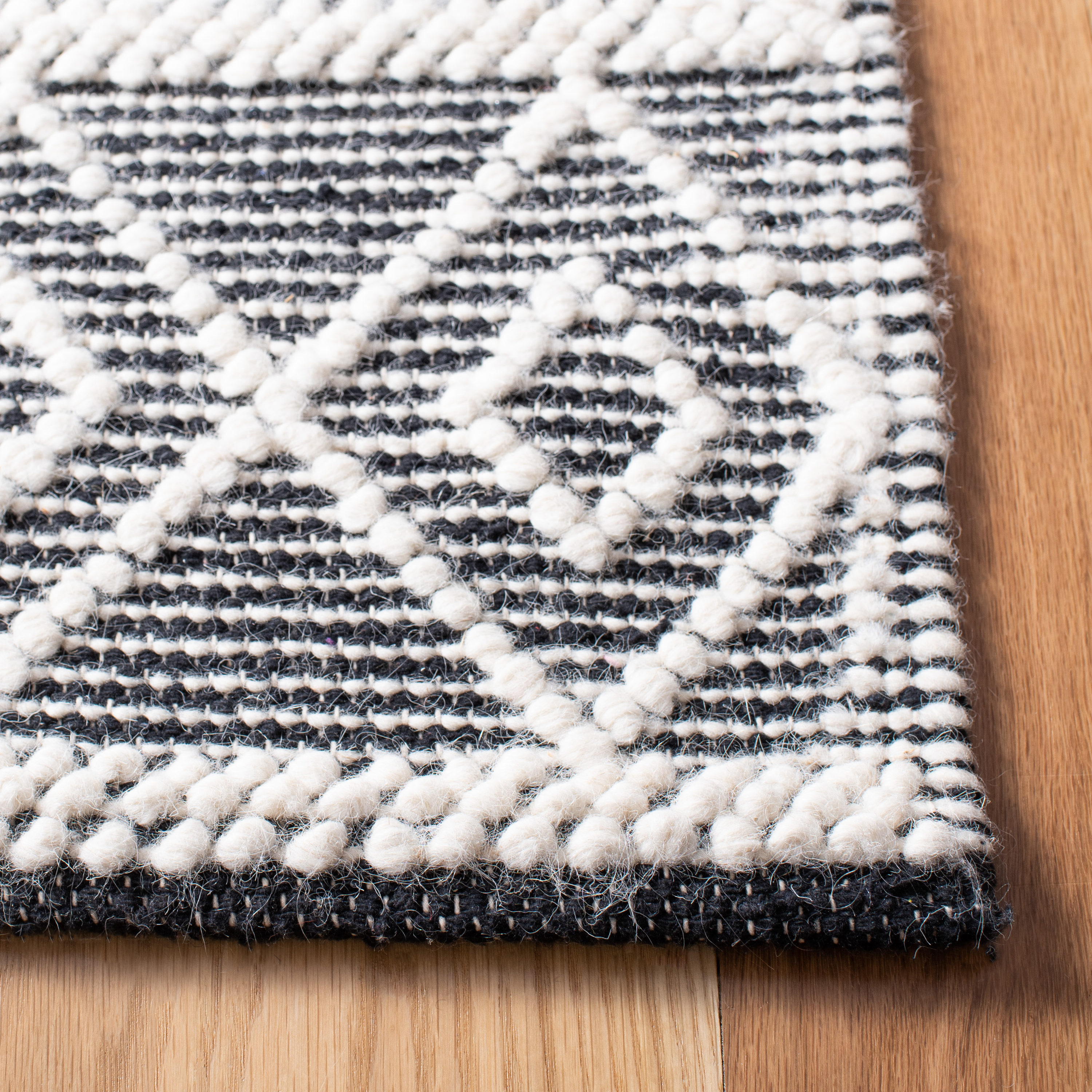 Safavieh NAT477A-5 rugs - View #3