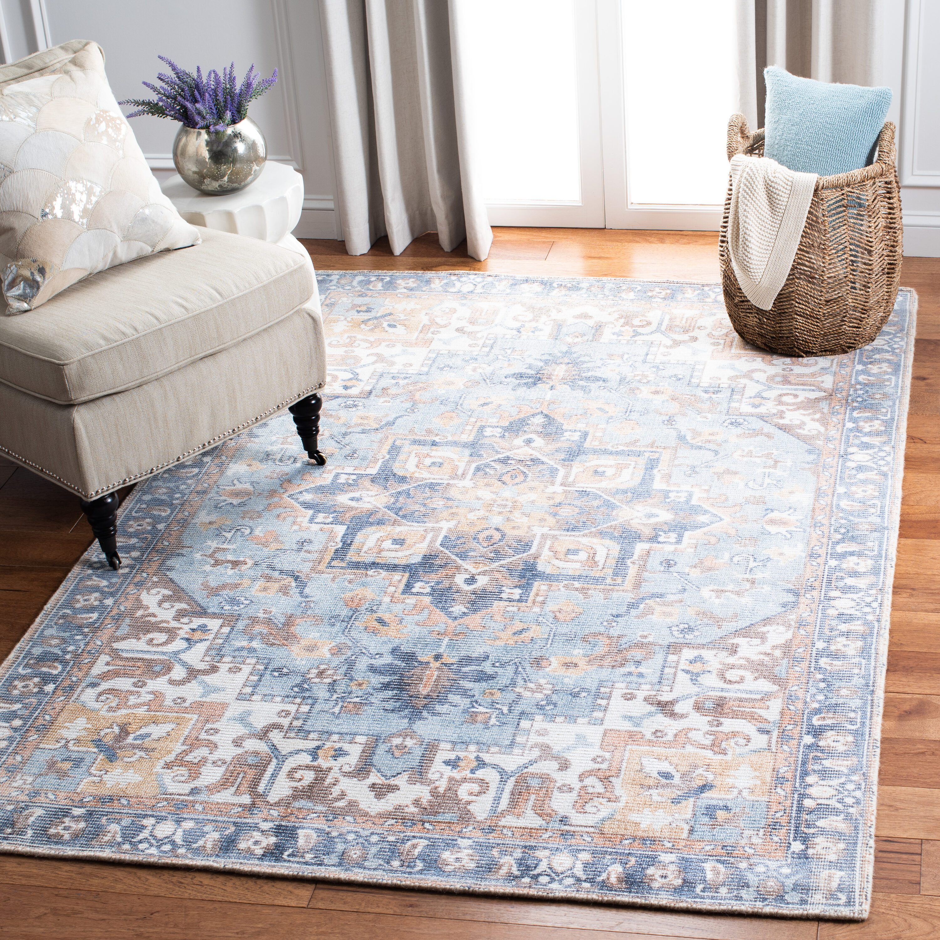  Restoration Vintage 702 Ivory/Light Blue Traditional 5ft x 8ft Medium Rectangle Rug