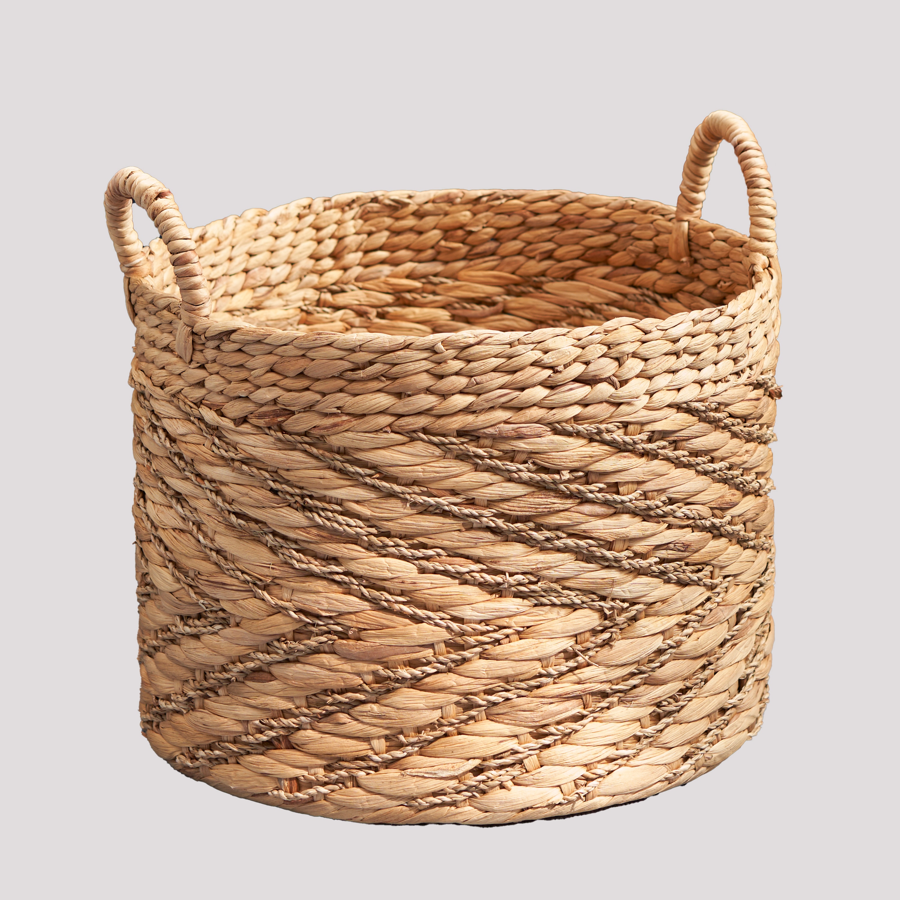 Tinyhomie Round Water Hyacinth Seagrass Woven Basket with Handles 15 X 15 X 11.8 Inches Natural Brown For Clothes Towels Canvas Toys and Magazine Storage and Home Decoration