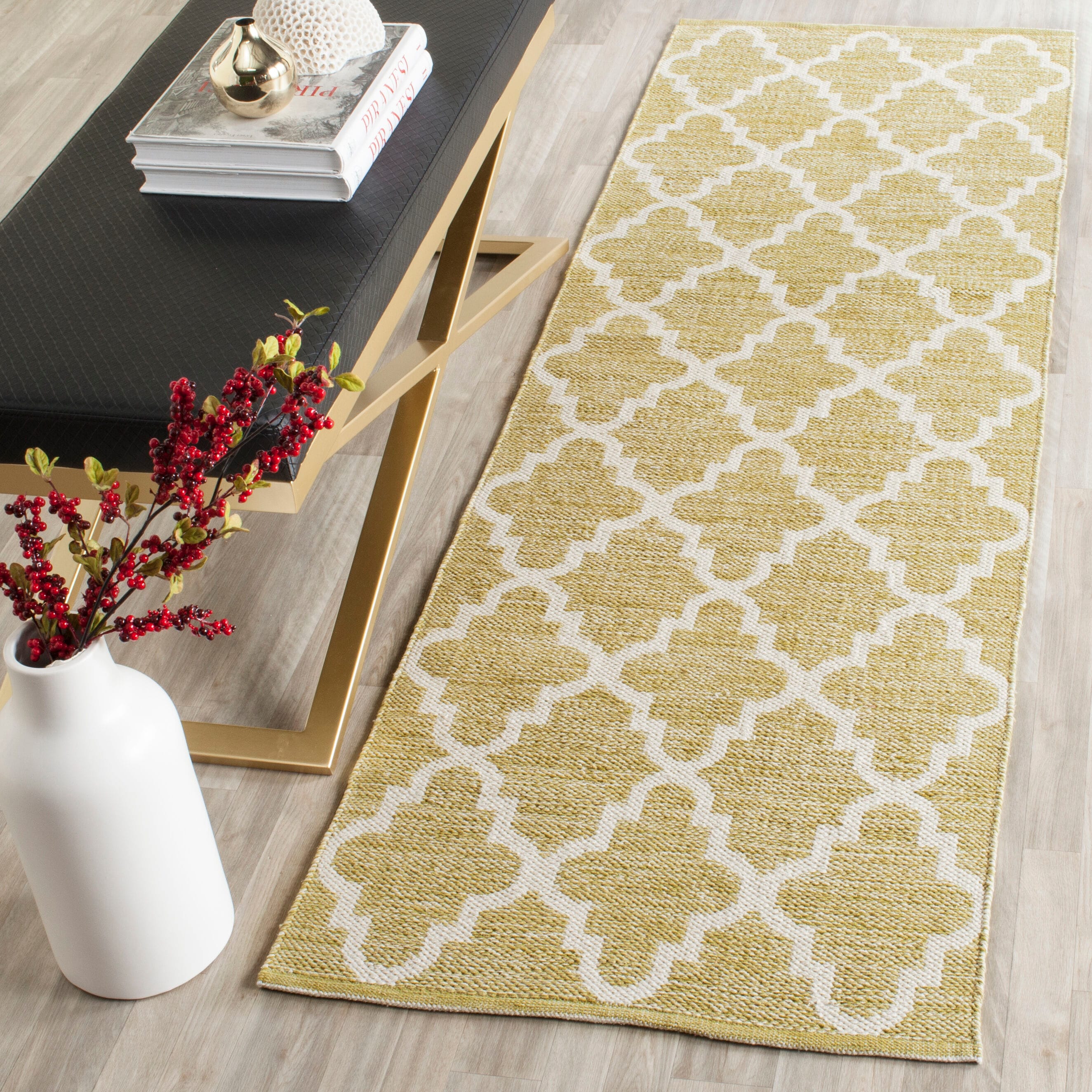 Safavieh MTK810G-27 Montauk Bolsa 2 x 7 (ft) Cotton Green/Ivory Rectangular Indoor Trellis Coastal Runner rug